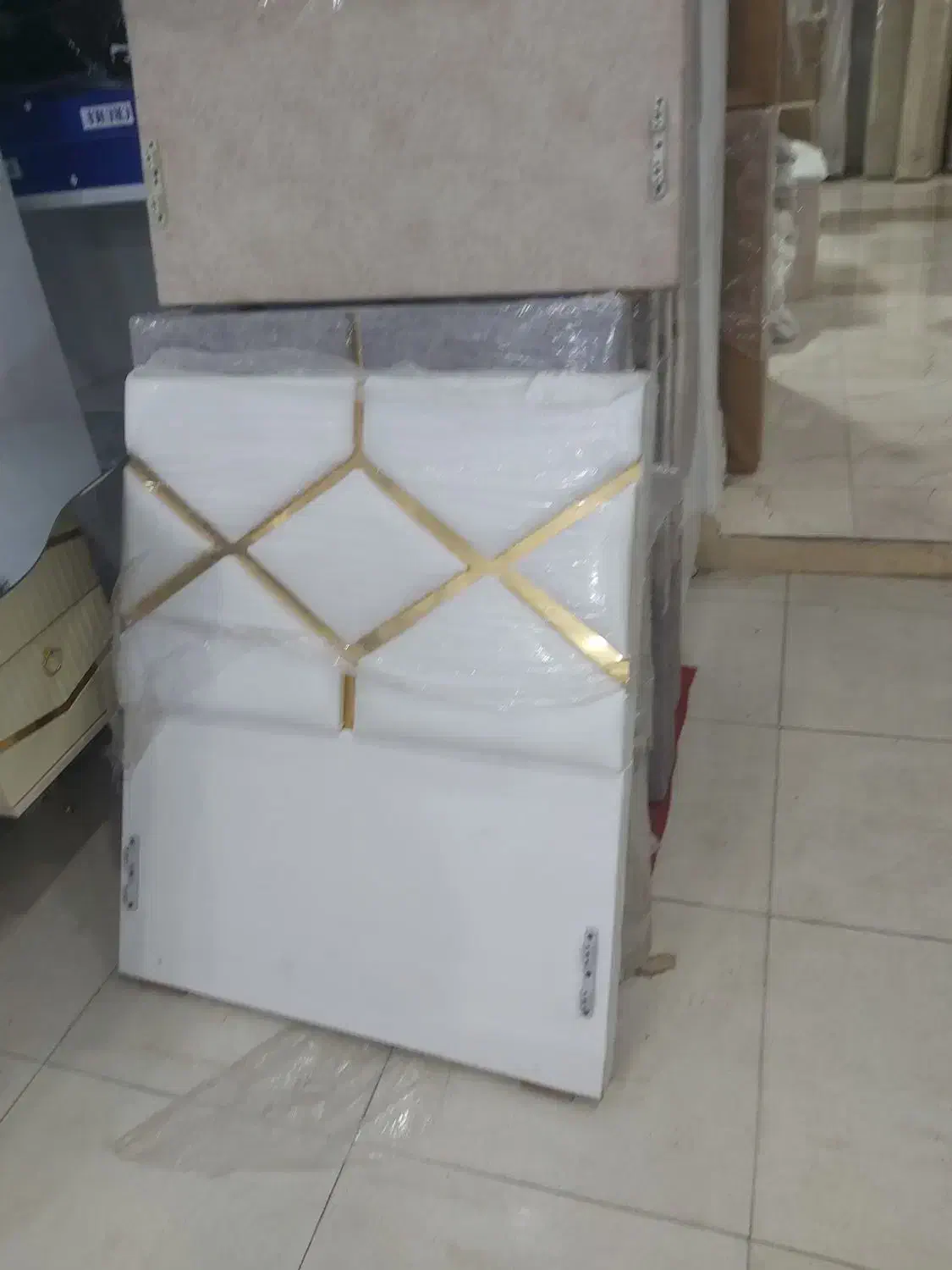 عتیق  تخت|کلکسیون اشیاء عتیقه|مریوان, |دیوار