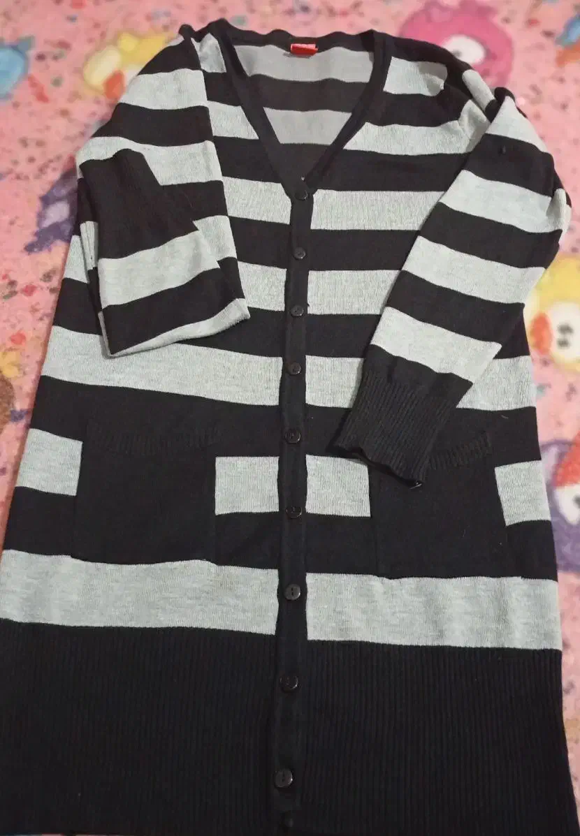 تعدادی لباس گرم|لباس|مسجد سلیمان, |دیوار