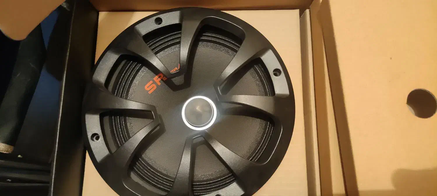 میدرنج ۸ اینچ و طاقچه پراید|قطعات یدکی و لوازم جانبی|فردیس, شهرک ۱۱۰|دیوار