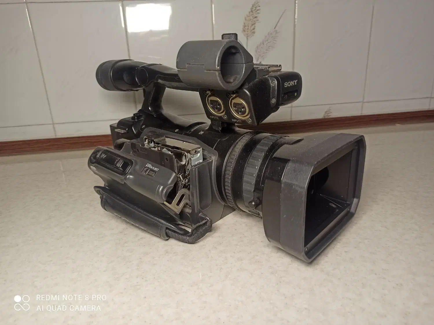 دوربین فیلمبرداریv1سونی hd|دوربین عکاسی و فیلمبرداری|همدان, |دیوار