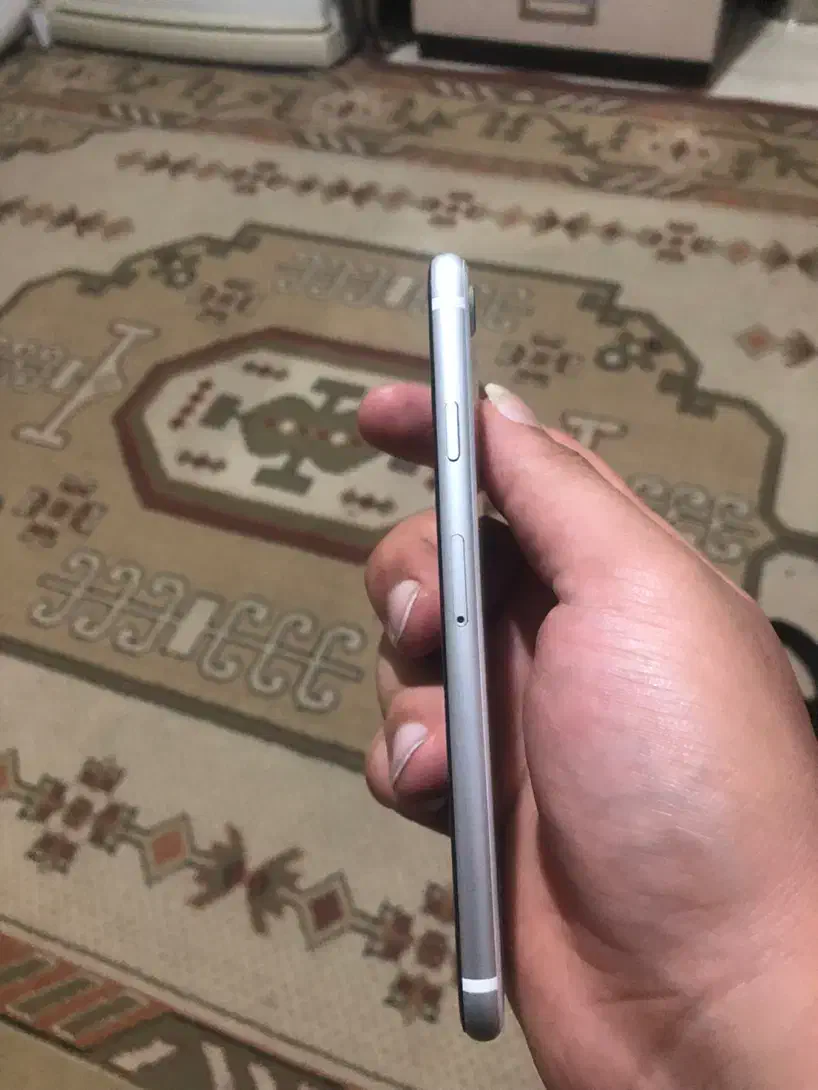 iPhone SE 128 lla سفید و تمیز|موبایل|اصفهان, ملک‌شهر|دیوار