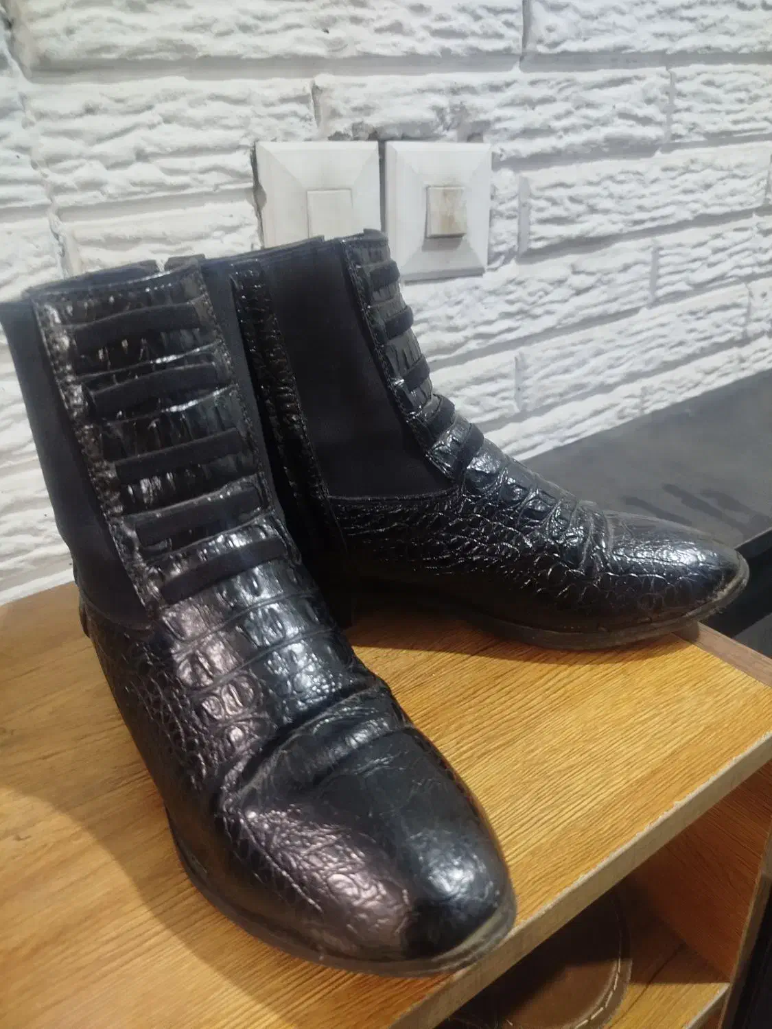 بوت چرم شیک|کیف، کفش، کمربند|رشت, آزادگان|دیوار