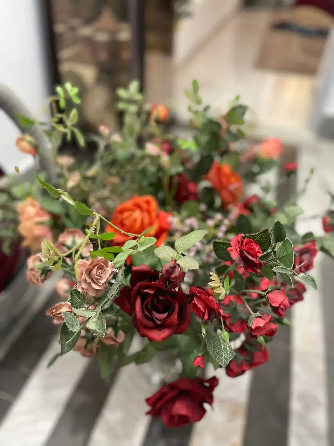 گل رز|گل مصنوعی|رشت, حمیدیان|دیوار