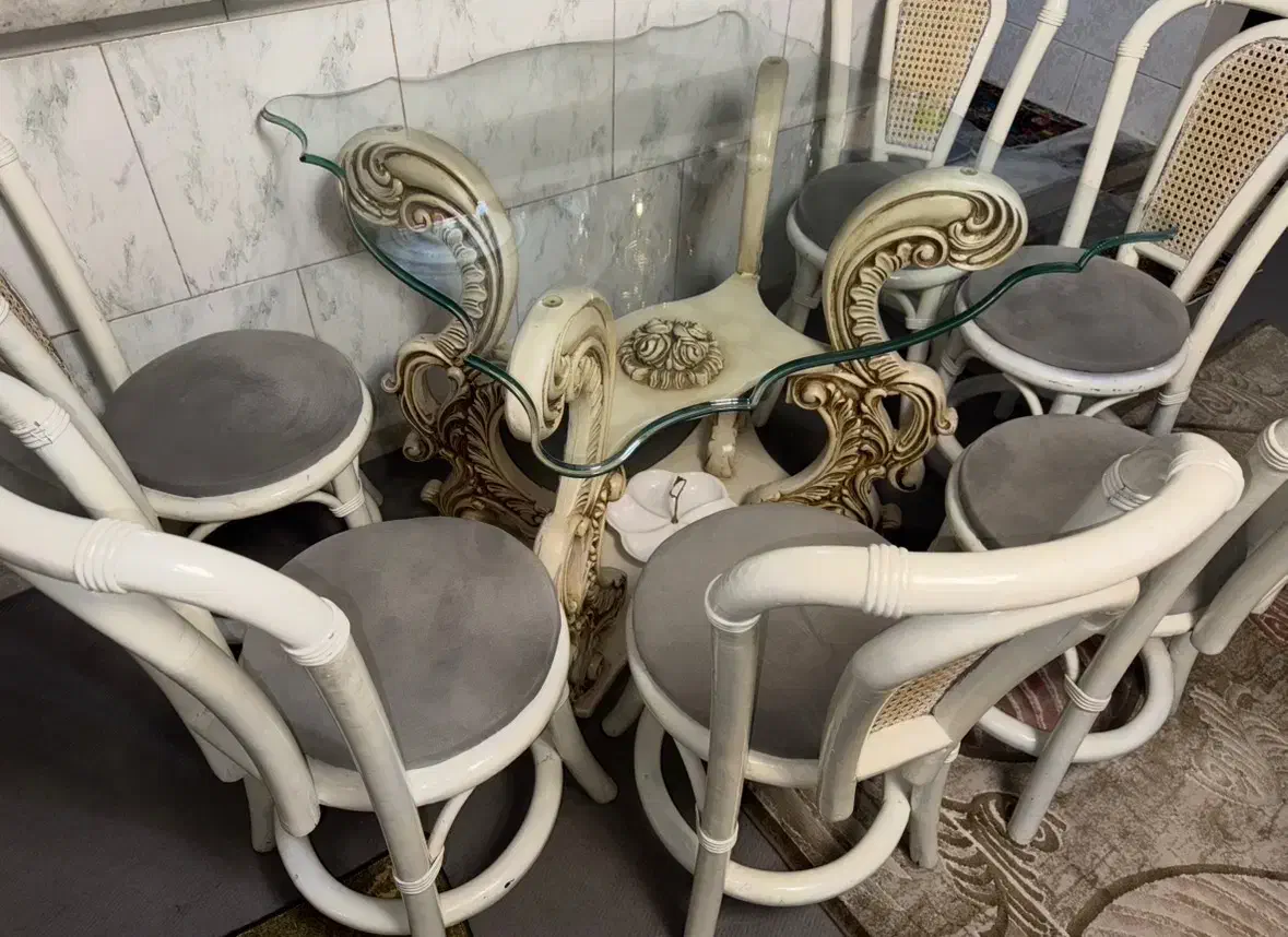 میز غذا خوری ۶ نفره (دو میز و شش صندلی)|میز و صندلی غذاخوری|تهران, فلسطین (میدان انقلاب)|دیوار