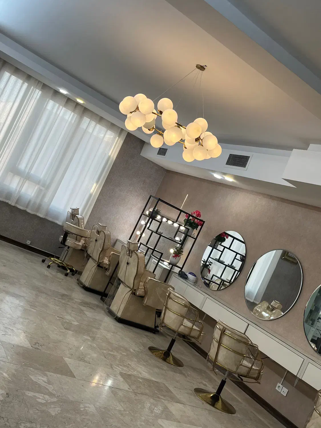 اجاره اتاق سالن زیبایی|اجارهٔ دفتر کار، اتاق اداری، مطب|تهران, باشگاه نفت|دیوار