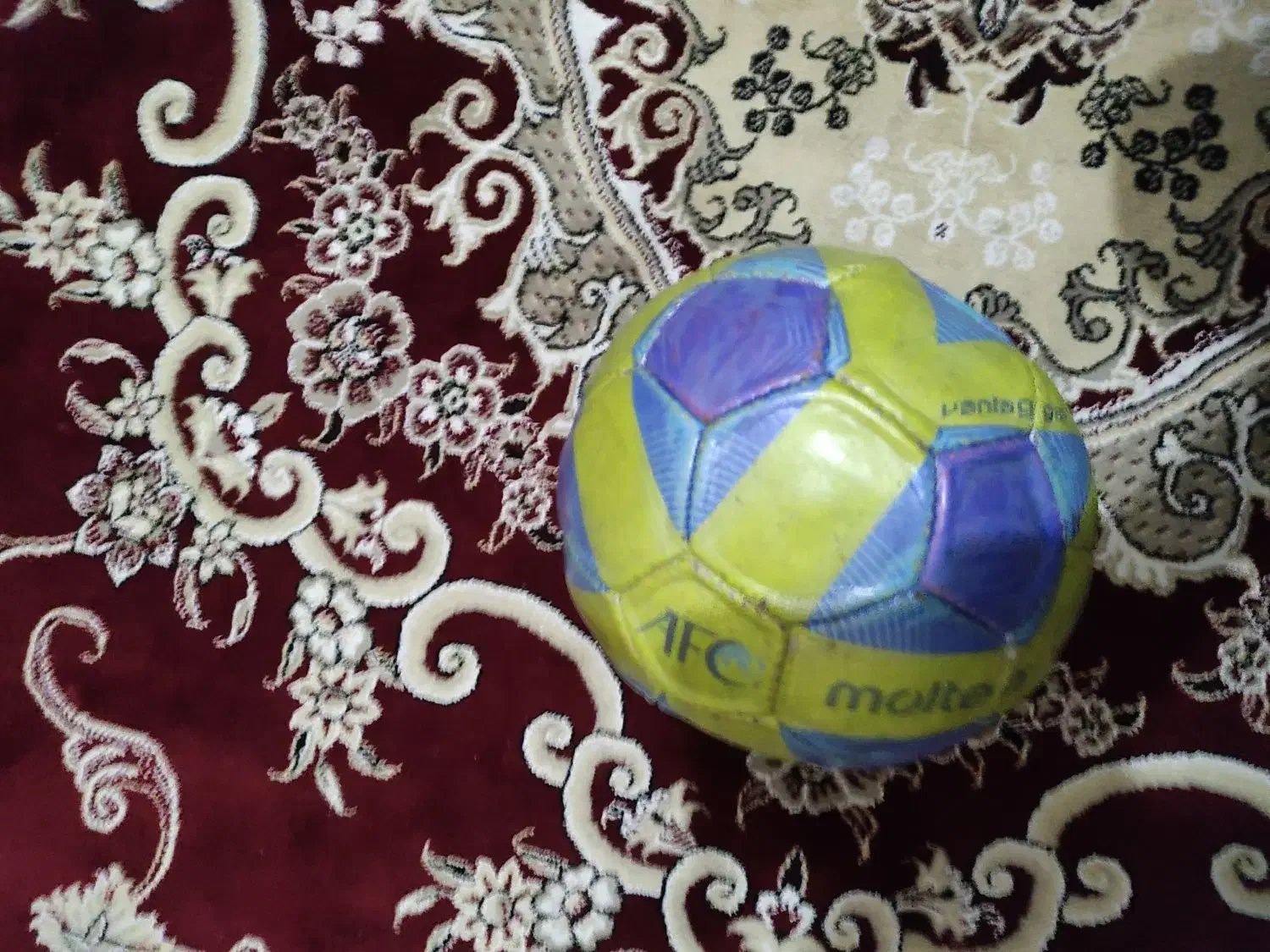 2عدد توپ چمن|ورزشهای توپی|نجفآباد, ویلاشهر|دیوار