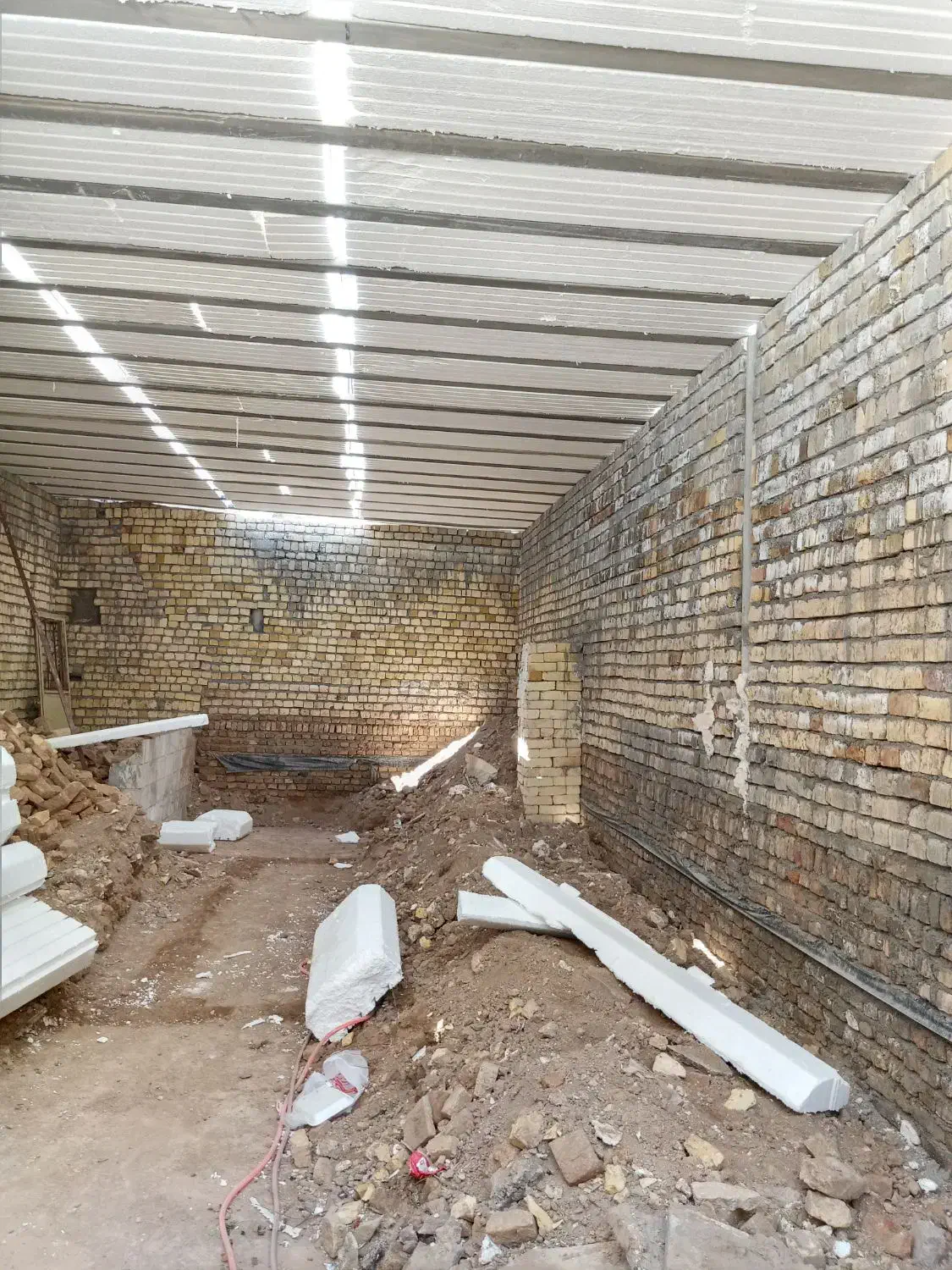 تخریب وبنایی (کلی وجزئی)باکمترین زمان وهزینه|خدمات پیشه و مهارت|قم, بنیاد|دیوار