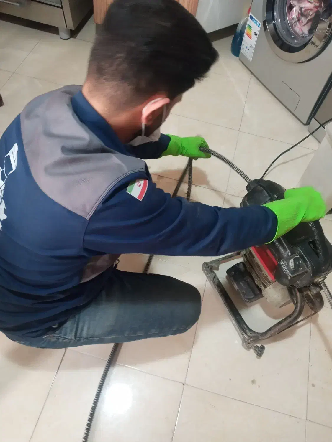 لوله‌بازکنی‌‌فاضلاب بازکن/بدون کثیفی‌وخرابی/فوری|خدمات پیشه و مهارت|اراک, |دیوار