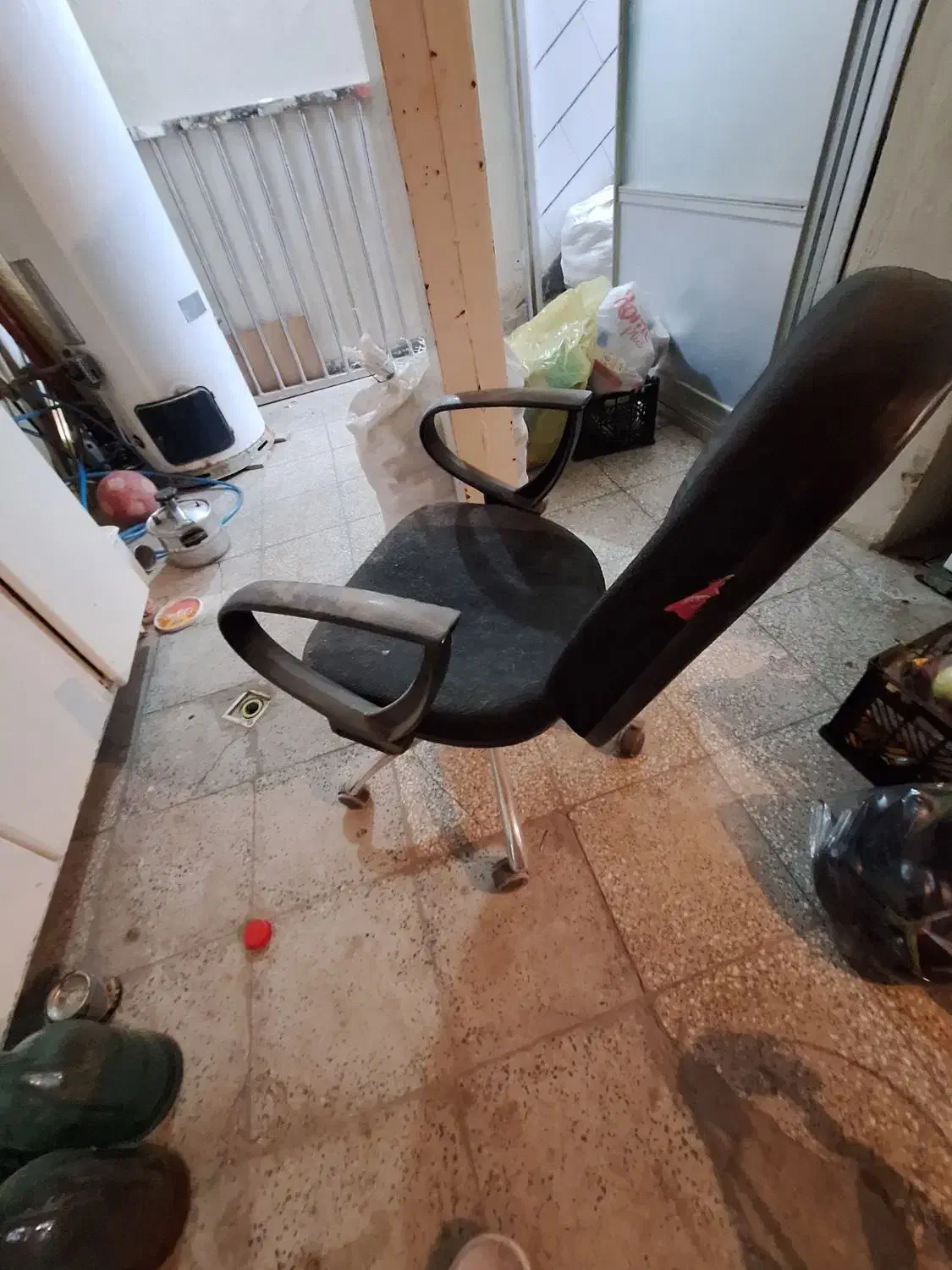 صندلی چرخدار|صندلی و نیمکت|اراک, |دیوار