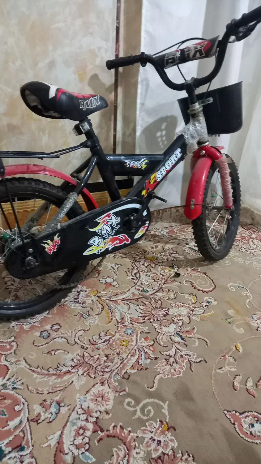 دوچرخه 16 خشک خشک رنگ قرمز مشکی شیک|دوچرخه، اسکیت، اسکوتر|زابل, |دیوار