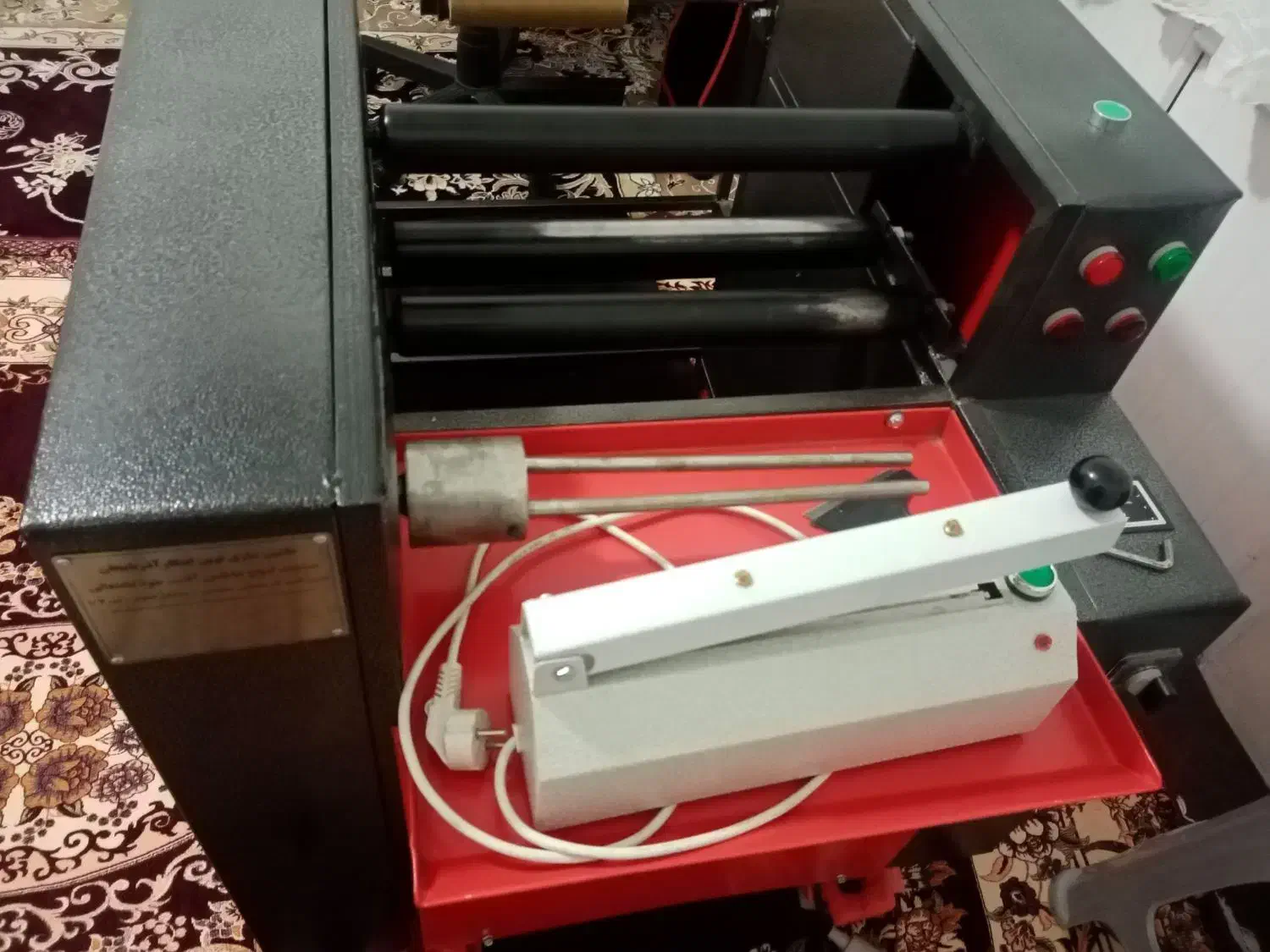 دستگاه رول کن سه کاره به همراه دستگاه پرس|ماشین‌آلات صنعتی|کرمانشاه, |دیوار