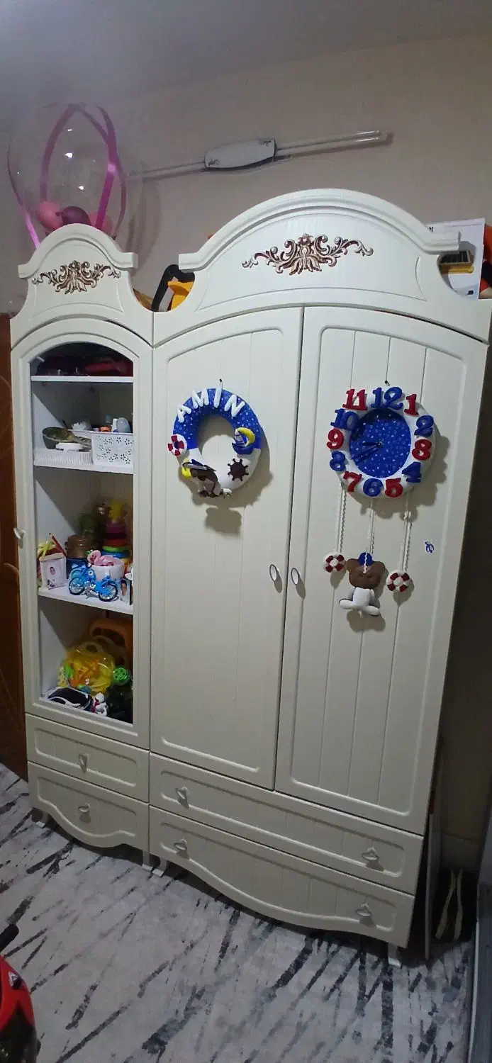 کمد و ویترین نوزاد|بوفه، ویترین، کنسول|خمینی‌شهر, |دیوار