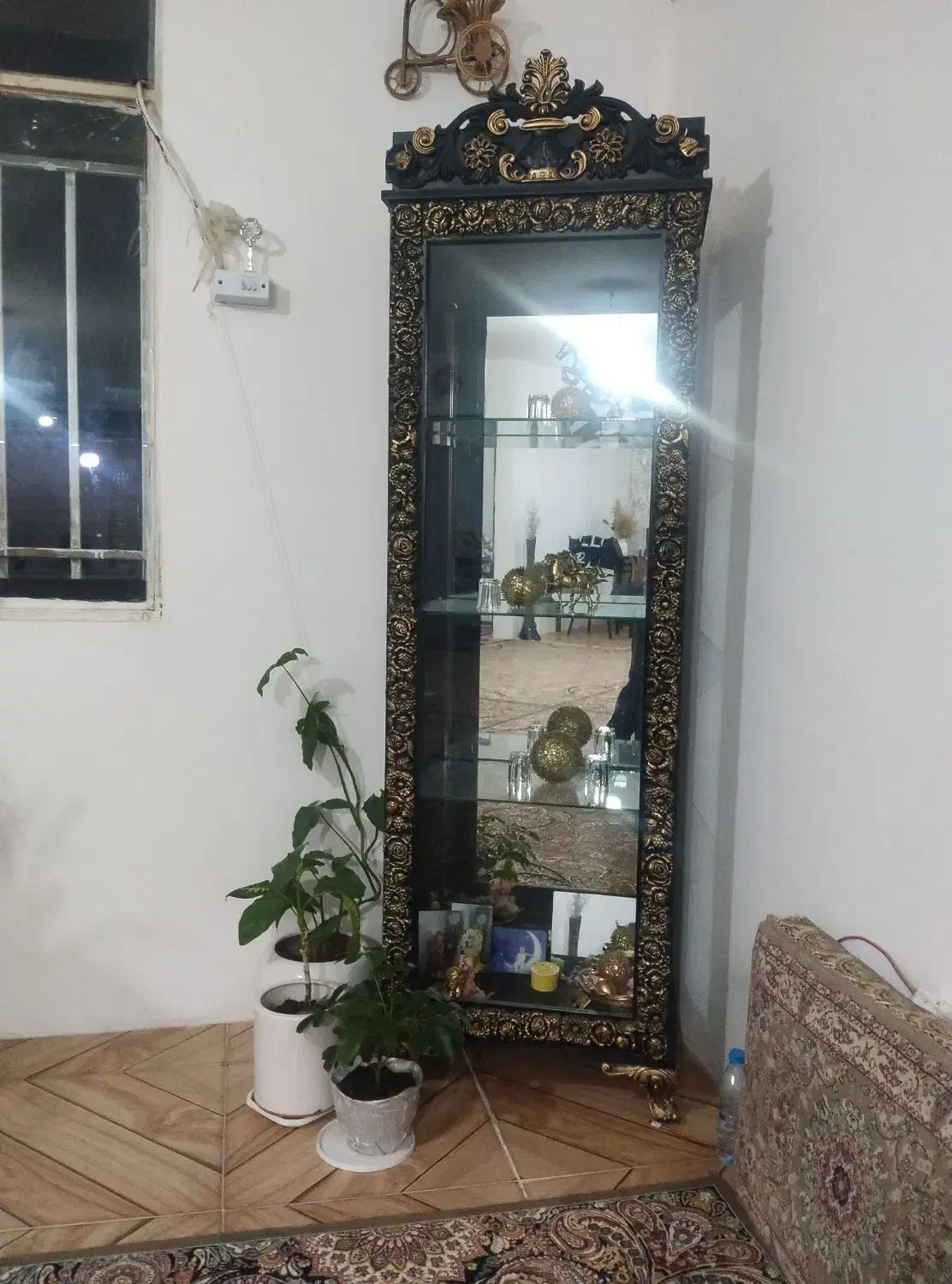 دومیلیون وپانصدهزاربخاطرجابجای میفروشم|بوفه، ویترین، کنسول|سنندج, |دیوار