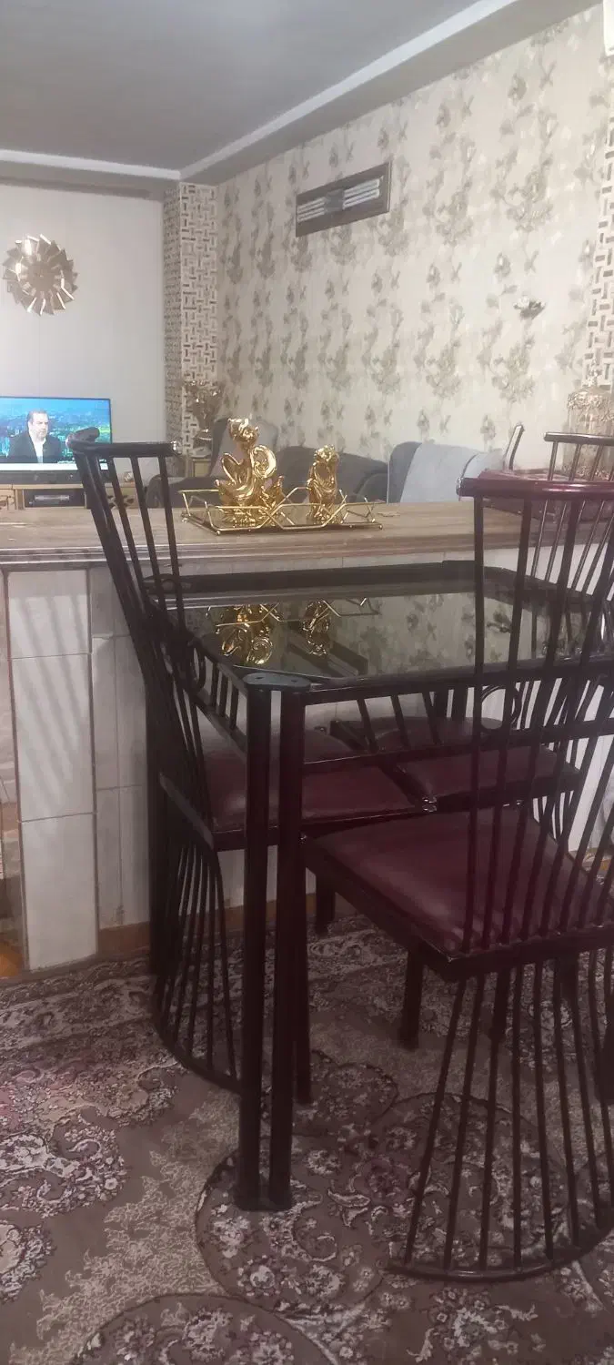 میز ناهار خوری ۴ نفره|میز و صندلی غذاخوری|تهران, شهید رجایی|دیوار