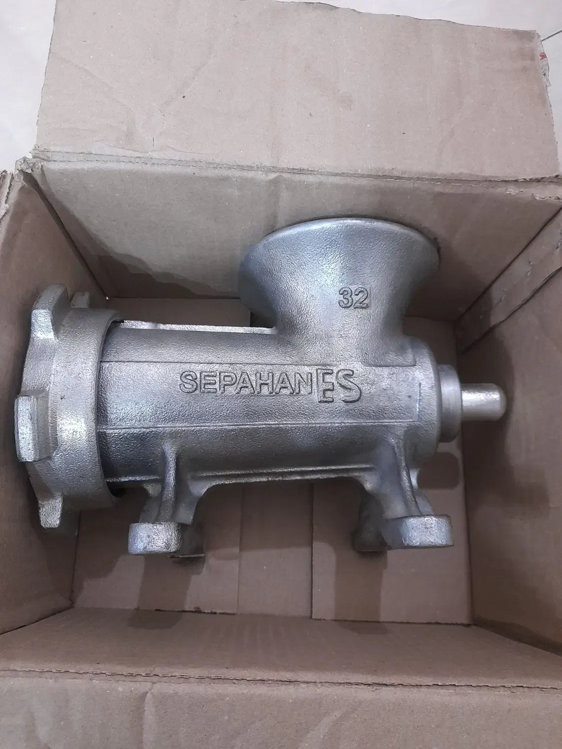 گلویی کامل چرخ گوشت ۳۲ پنجره ۴۲|کافیشاپ و رستوران|تهران, هاشمآباد|دیوار