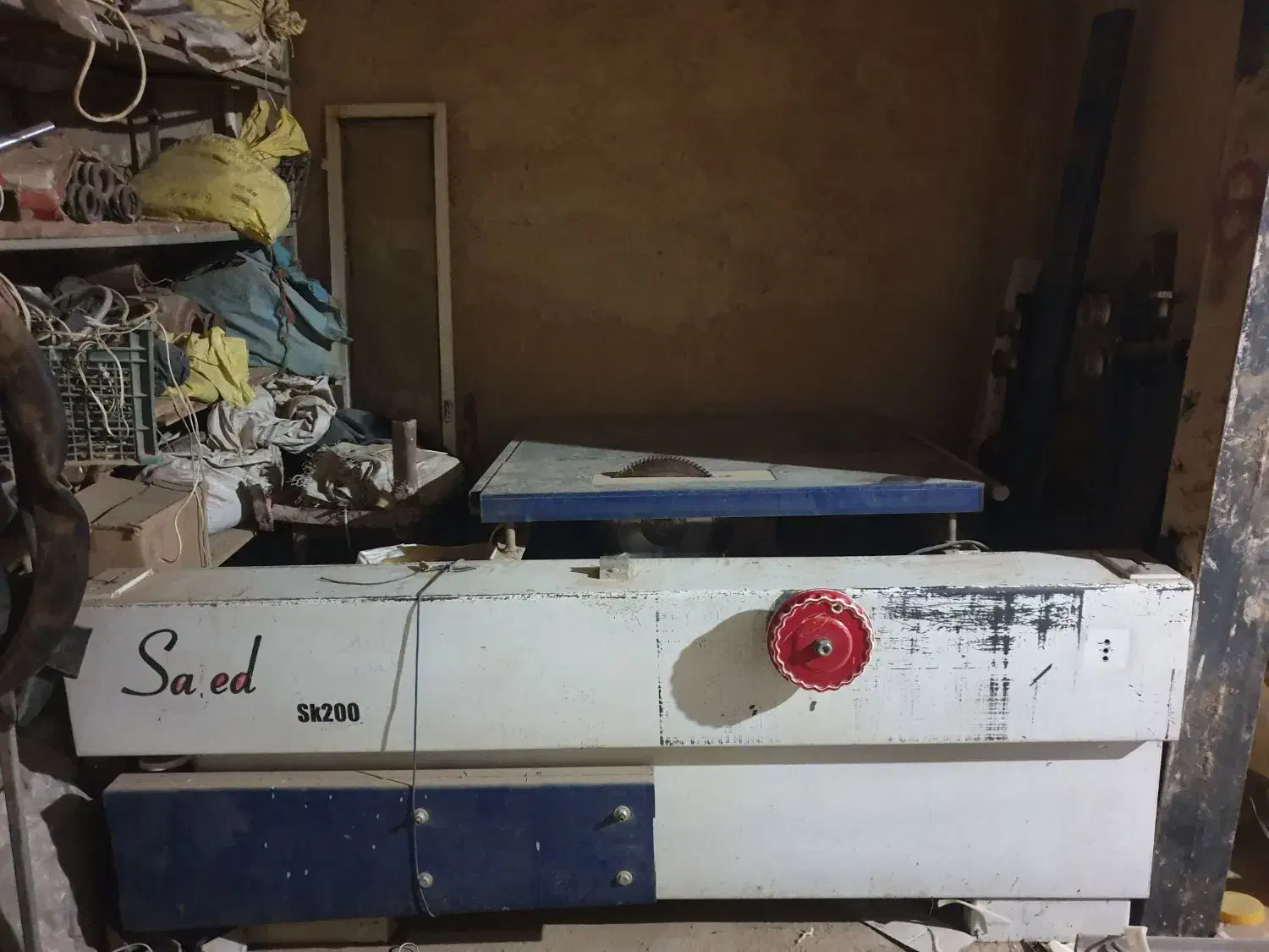 اره و نوار کاغذی زن|ماشینآلات صنعتی|زالیان, |دیوار