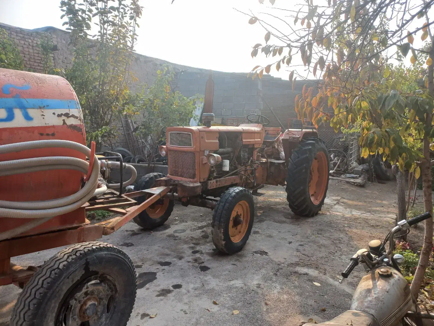 تراکتور رومانی مدل۶۴|ماشینآلات صنعتی|عجب شیر, |دیوار