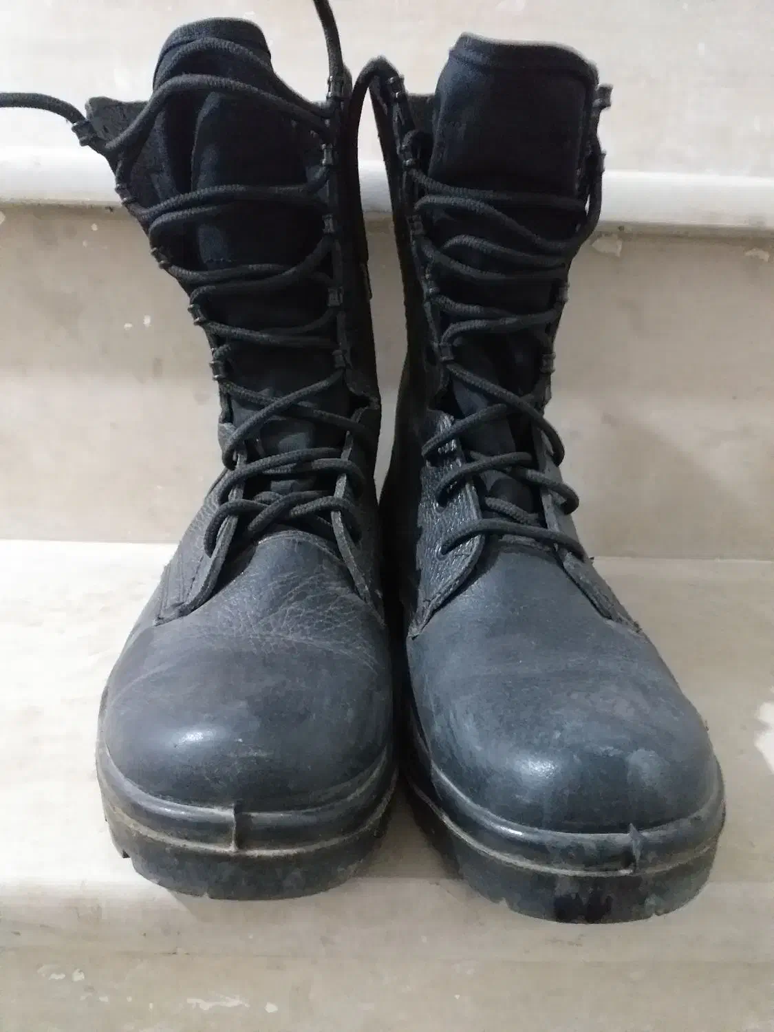 پوتین نو|کیف، کفش، کمربند|کاشان, آیت الله سعیدی|دیوار