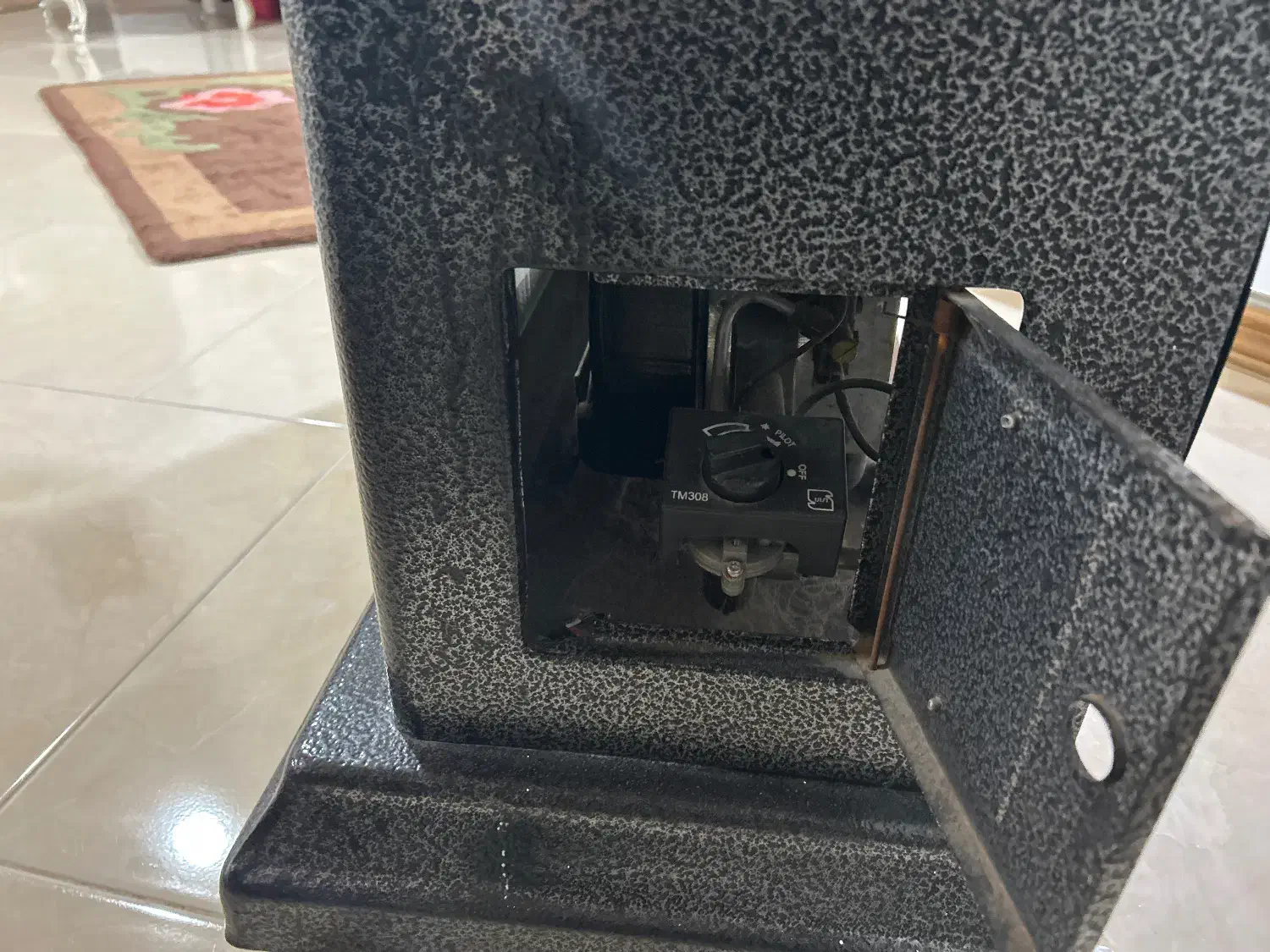 بخاری ۲۴۰۰ هزار|بخاری، هیتر، شومینه|نوشهر, |دیوار