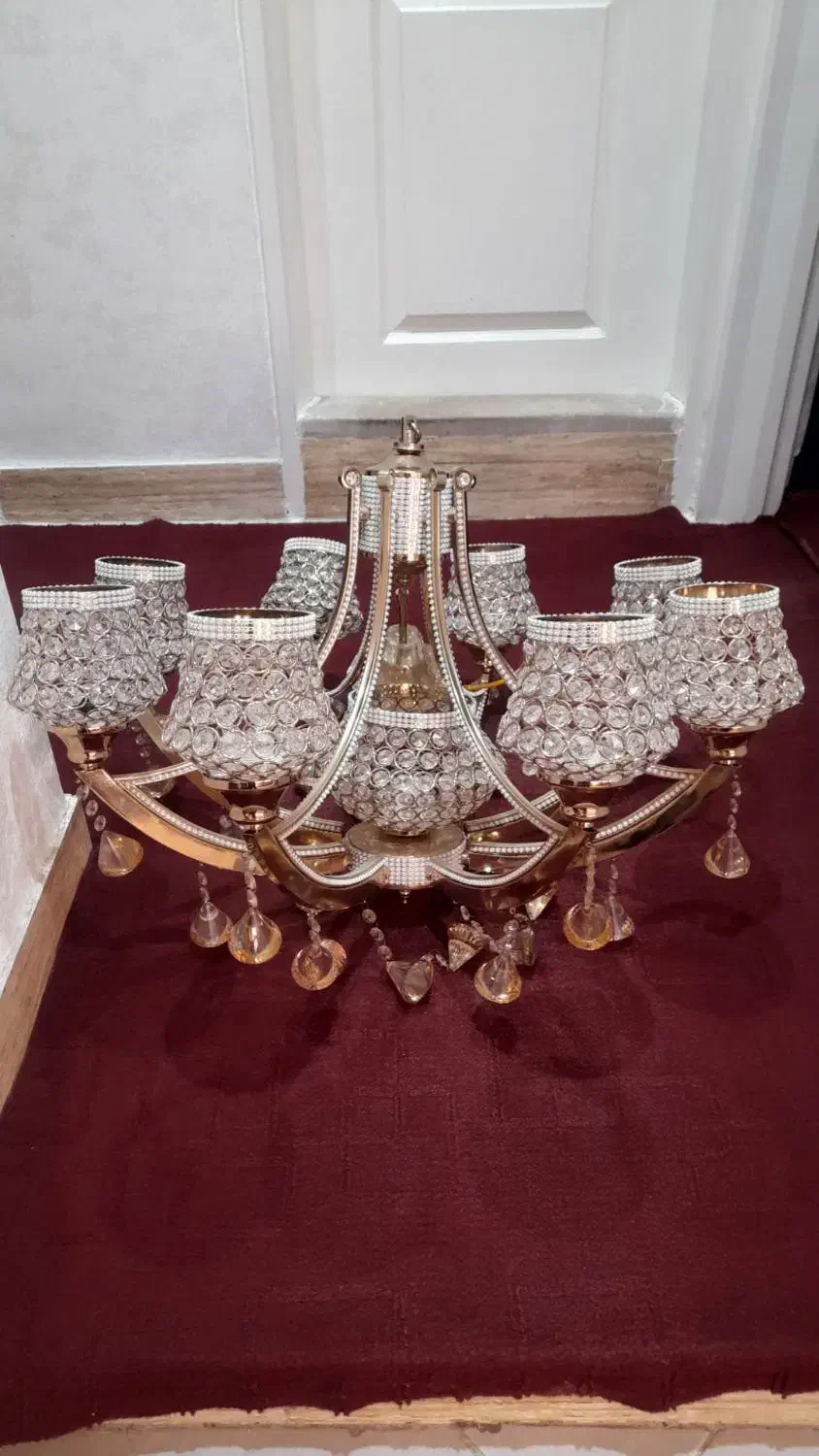 لوستر ۸شاخه سالم در حد|لوستر و چراغ آویز|فردوسیه, |دیوار