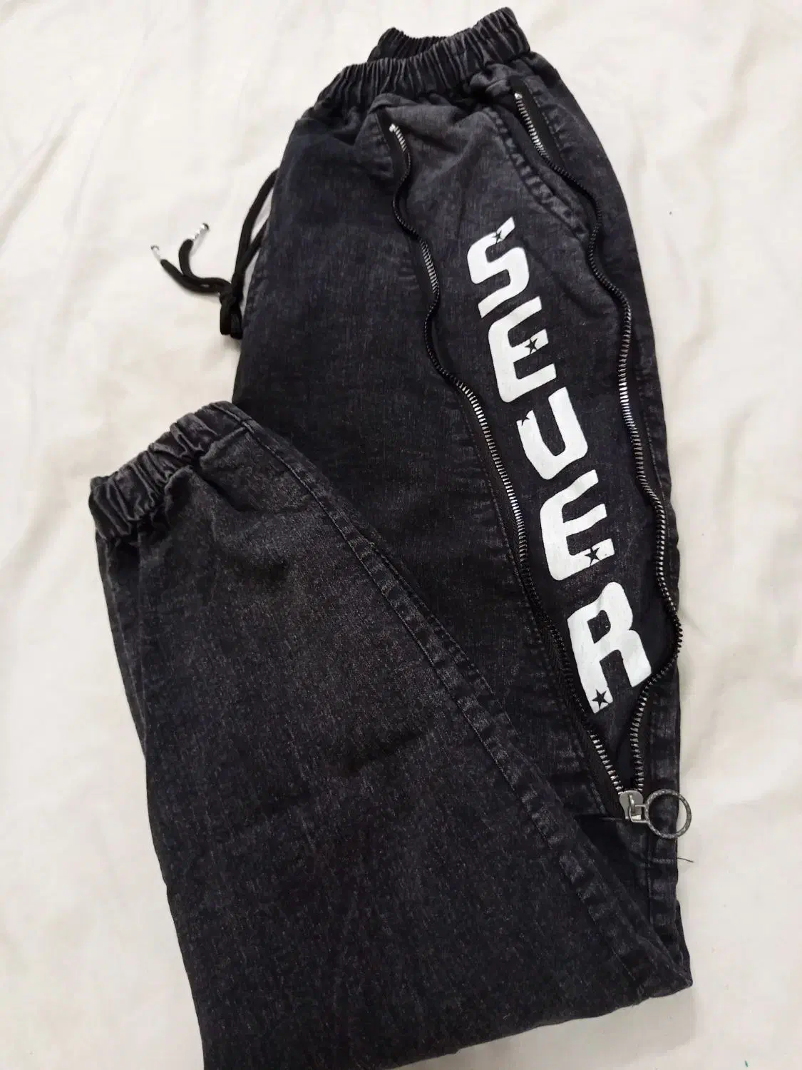 لباس|لباس|مهدی شهر, |دیوار