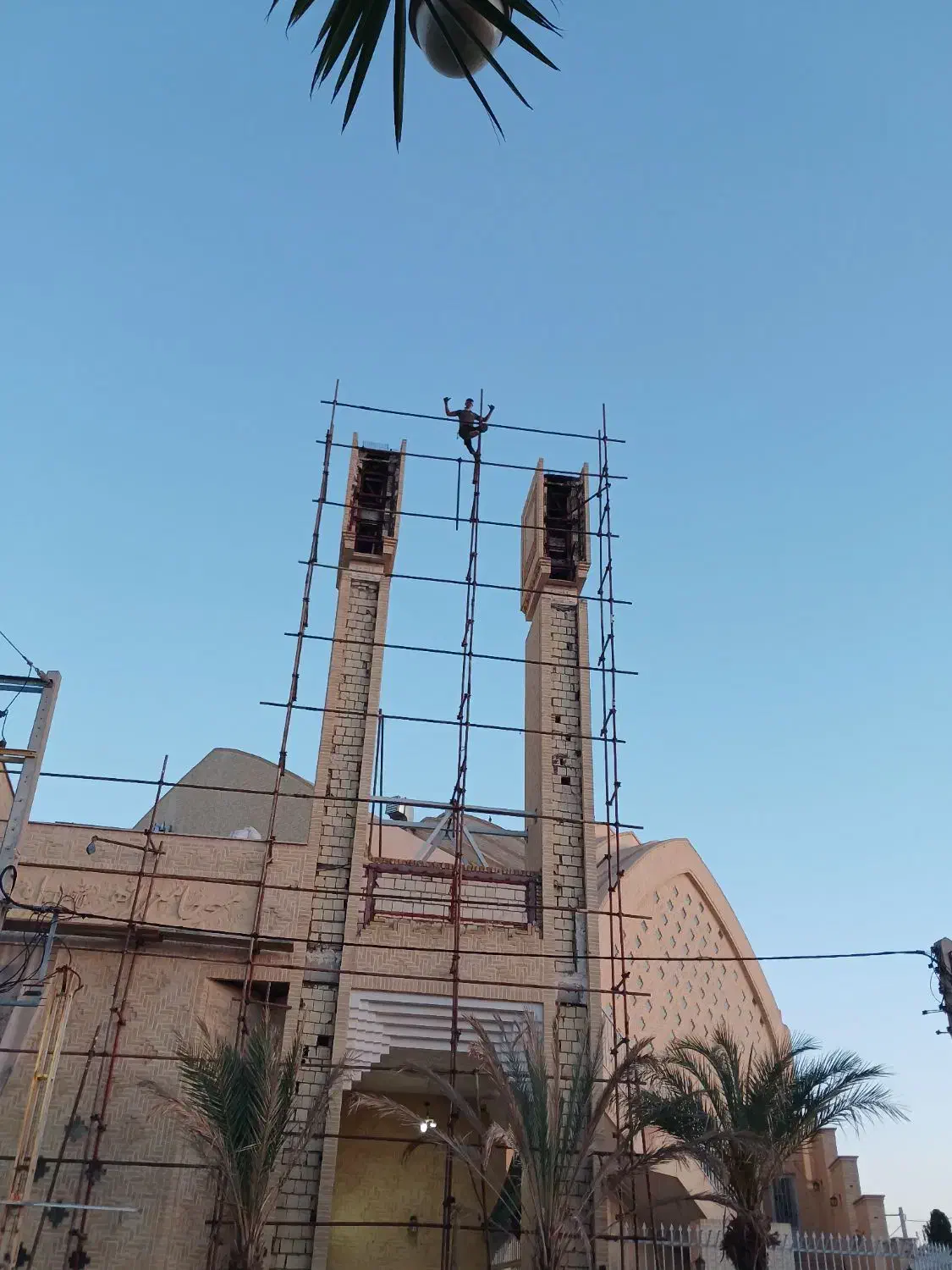 نصاب داربست|خدمات پیشه و مهارت|میبد, |دیوار