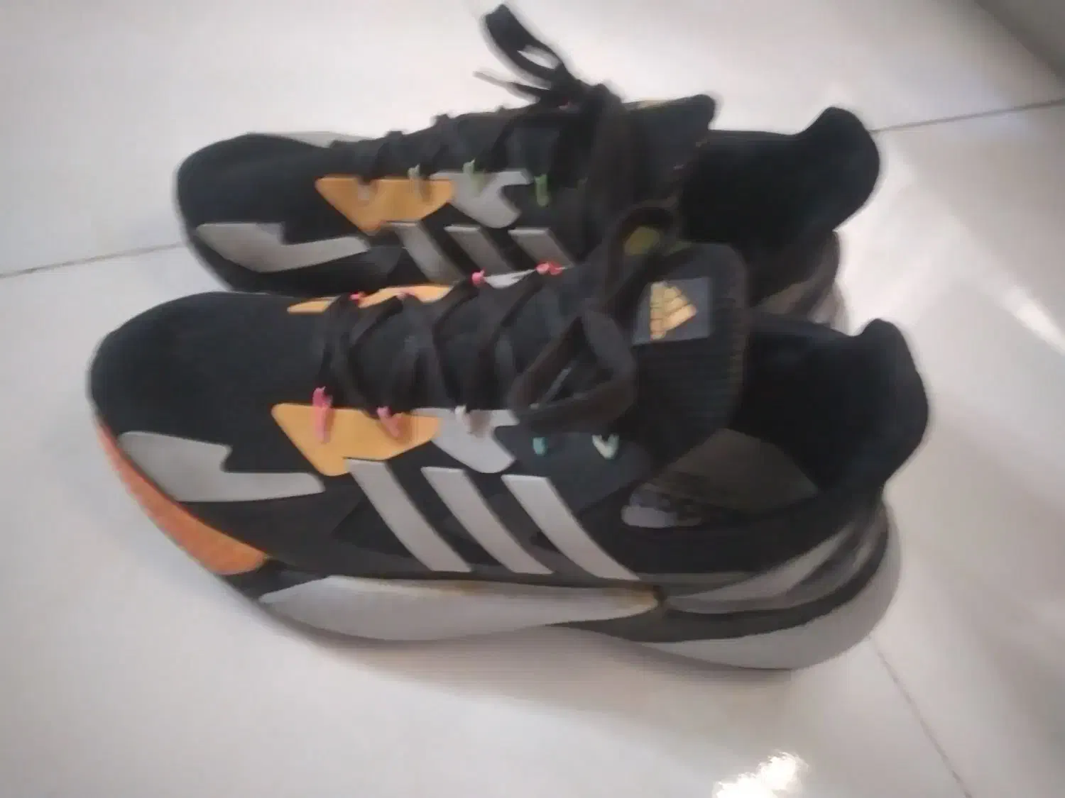 کتانی اصل اورجینال ادیداس|کیف، کفش، کمربند|خوی, |دیوار