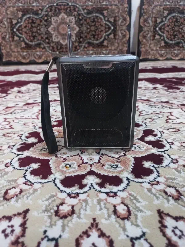 اسپیکر سالم وقدیمی به شرط|پخش‌کننده همراه|اسلام‌‌آباد غرب, |دیوار