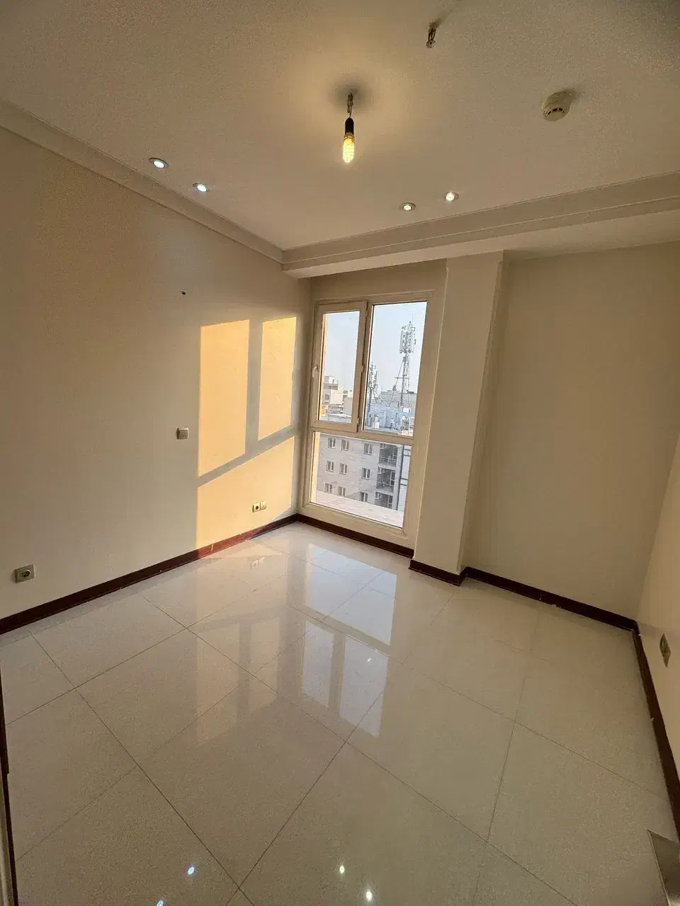 ۱۵۵متر/۳خواب/غرق‌نور/قابل‌تبدیل/هروی