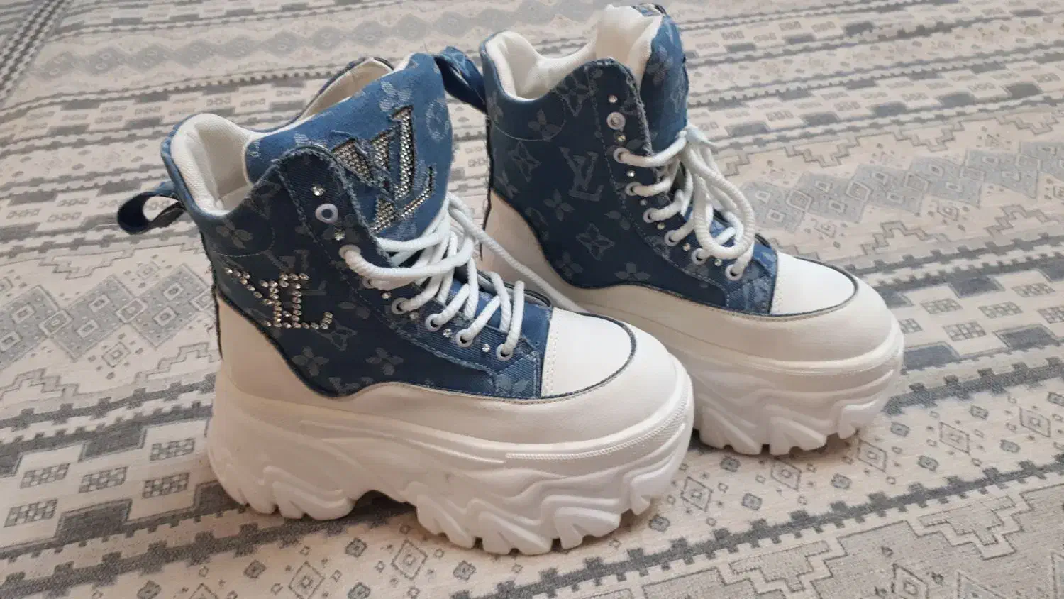 کفش دخترانه نیم بوت لوییس ویتون|کیف، کفش، کمربند|تبریز, |دیوار