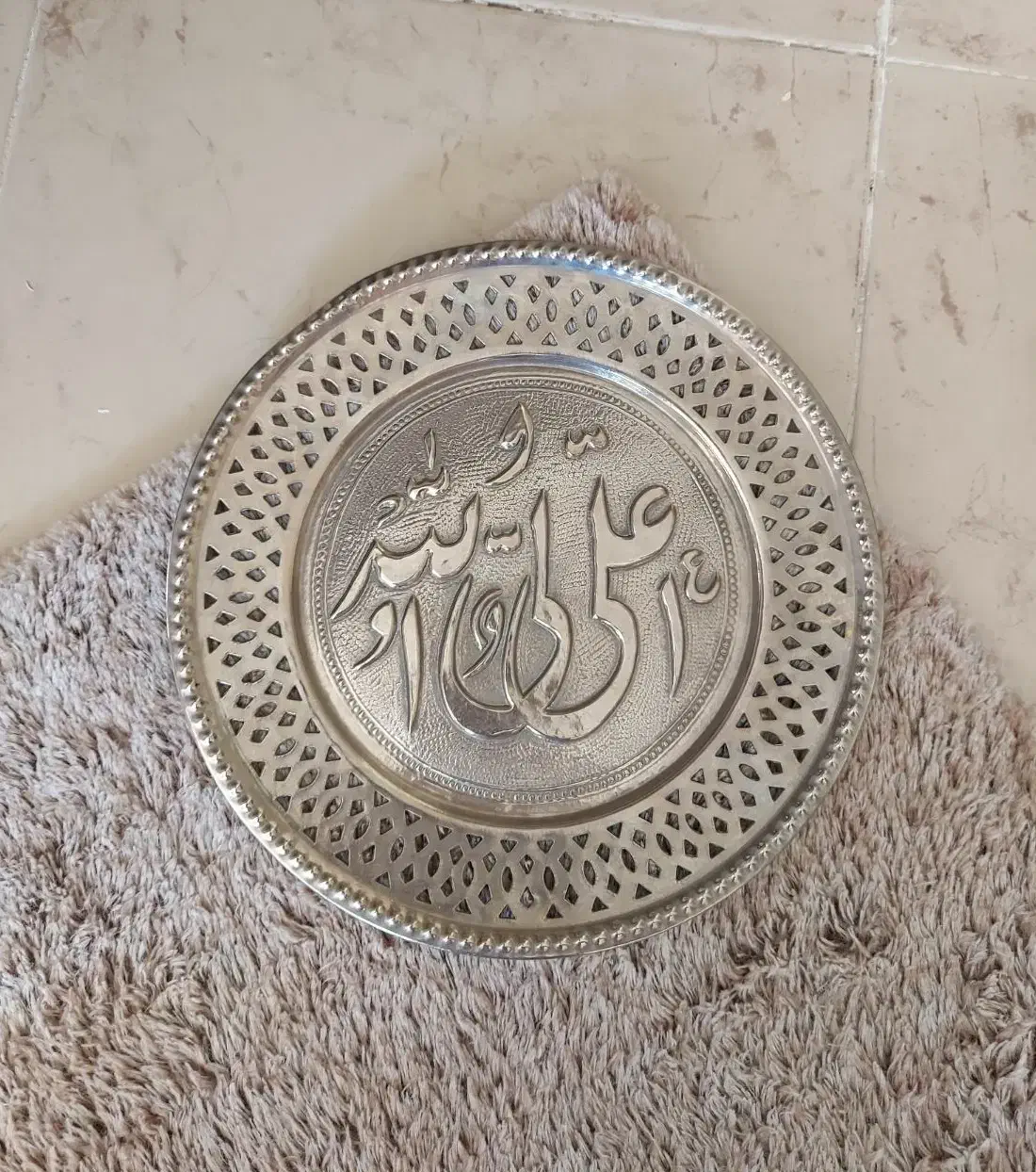 سینی دیوارکوب مسی طرح مذهبی|کلکسیون اشیاء عتیقه|تهران, سعادت‌آباد|دیوار