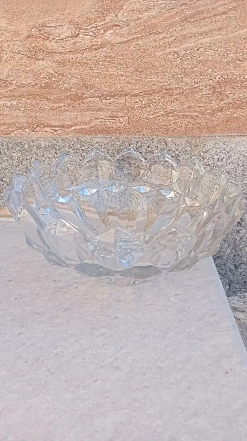 تعدادی بلور خارجی|ظروف سرو و پذیرایی|اسدآباد, |دیوار