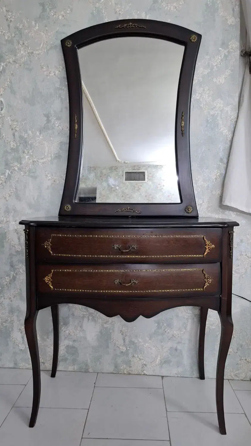 آینه با قاب چوبی|آینه|مشهد, احمدآباد|دیوار