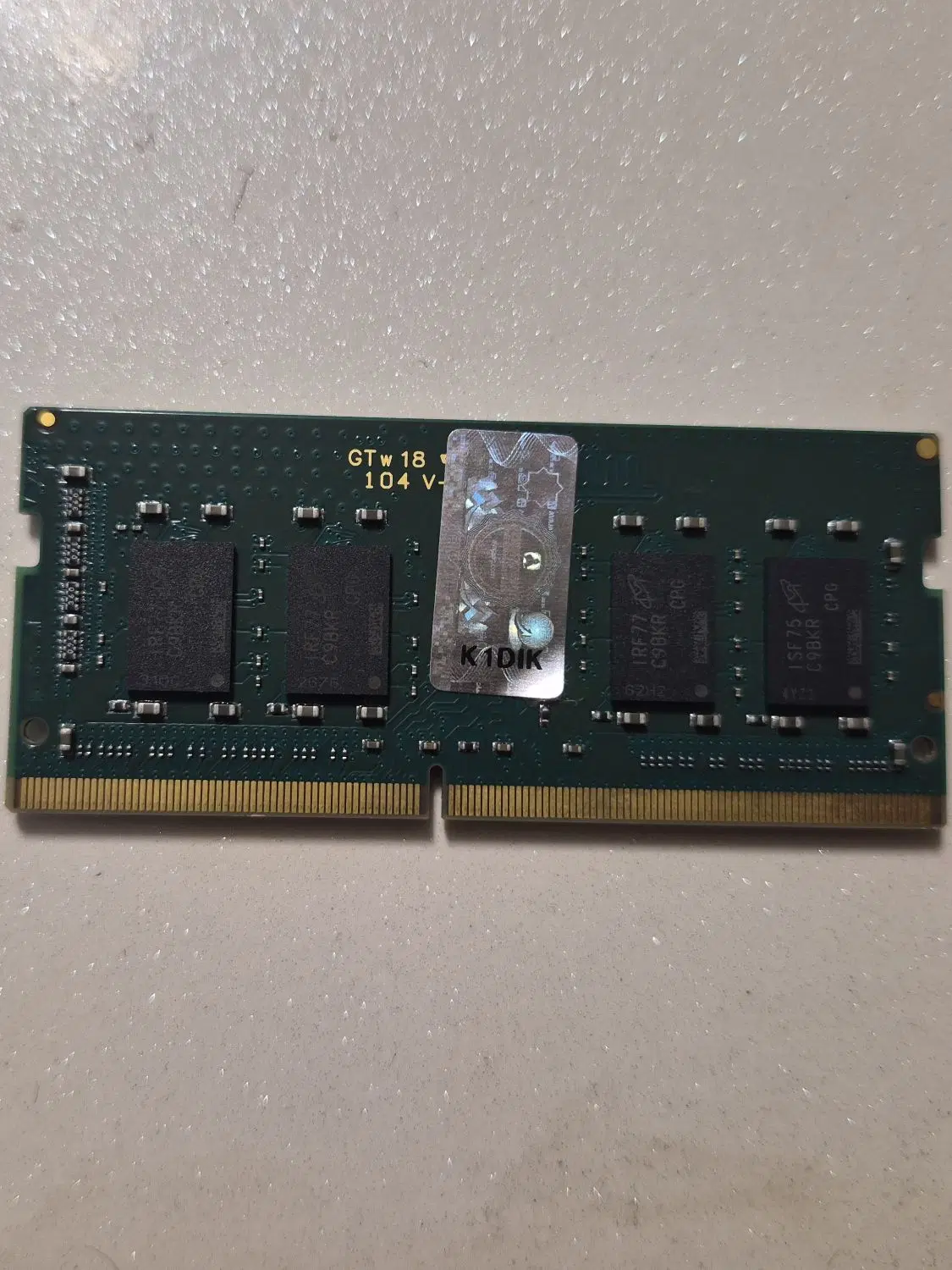 ۴ گیگابایت رم ddr4 کاملا سالم و استوک زیر قیمت|قطعات و لوازم جانبی رایانه|تهران, دروس|دیوار