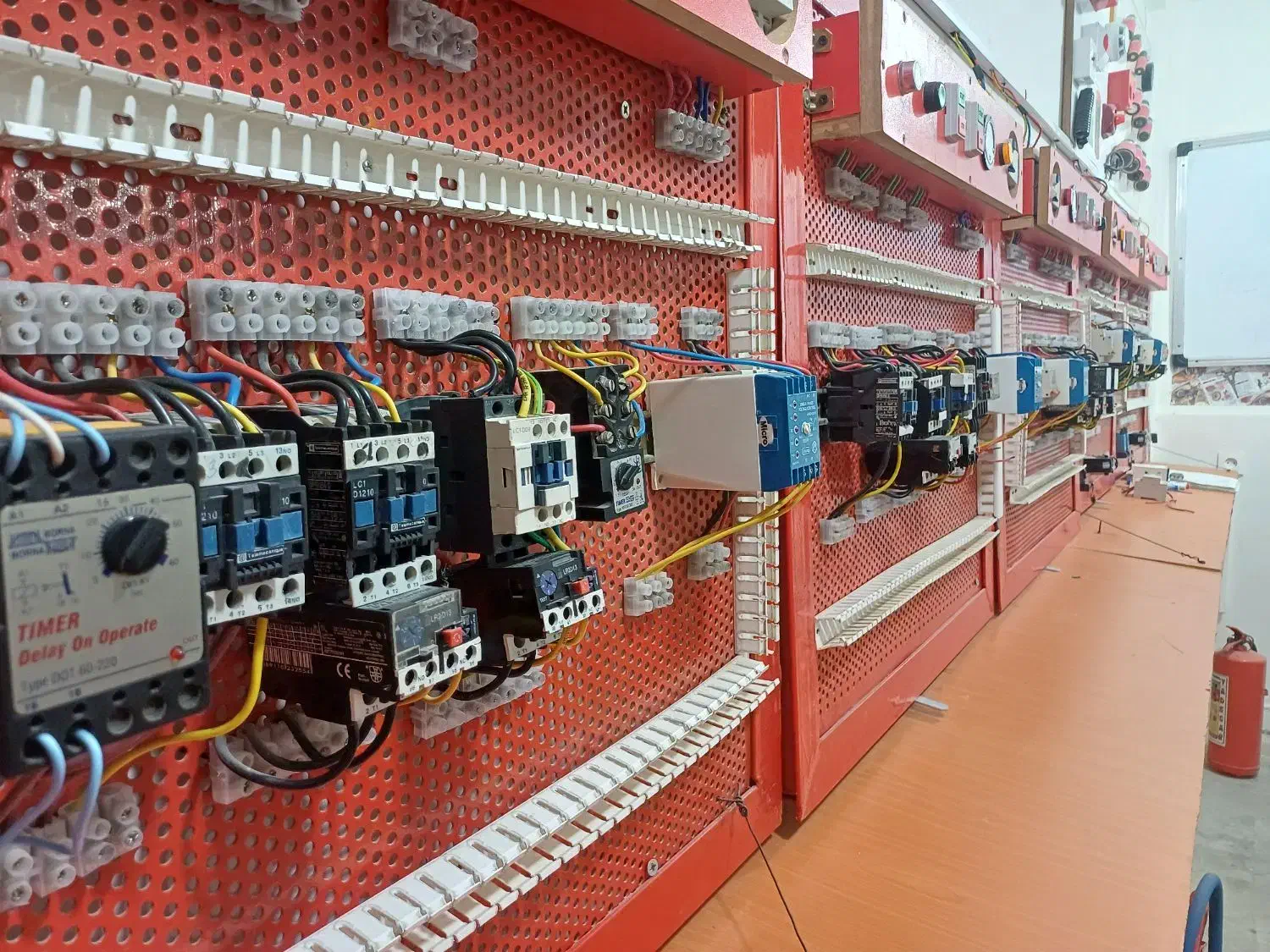 آسان دیپلم برق بگیرید|خدمات آموزشی|مسجد سلیمان, |دیوار