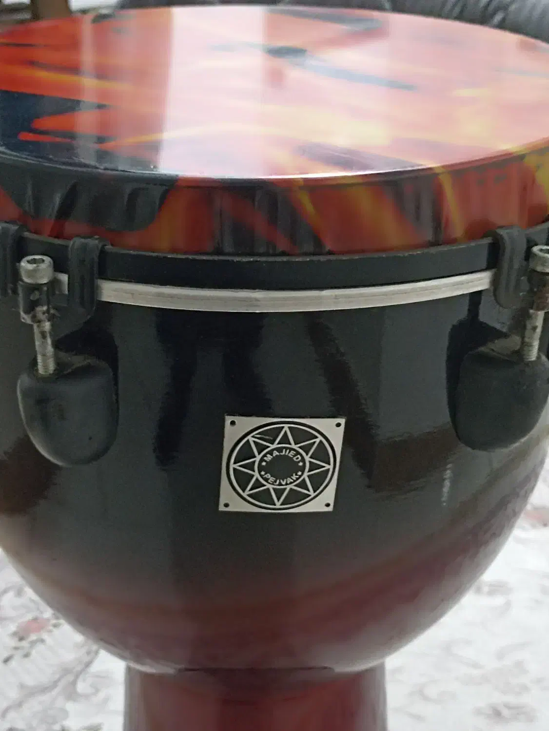 درام جیمبه|درام و پرکاشن|شهریار, شهریار|دیوار