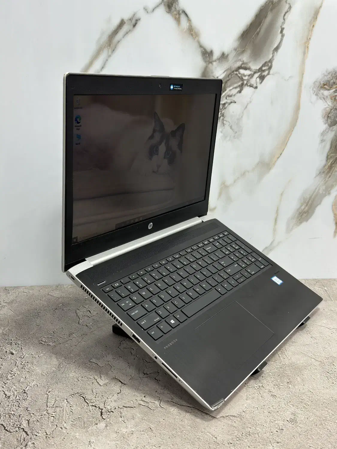 لپ تاپ hp i5 نسل 8 رم 8 با اس اس 256 فول اچدی|رایانه همراه|اهواز, نادری|دیوار