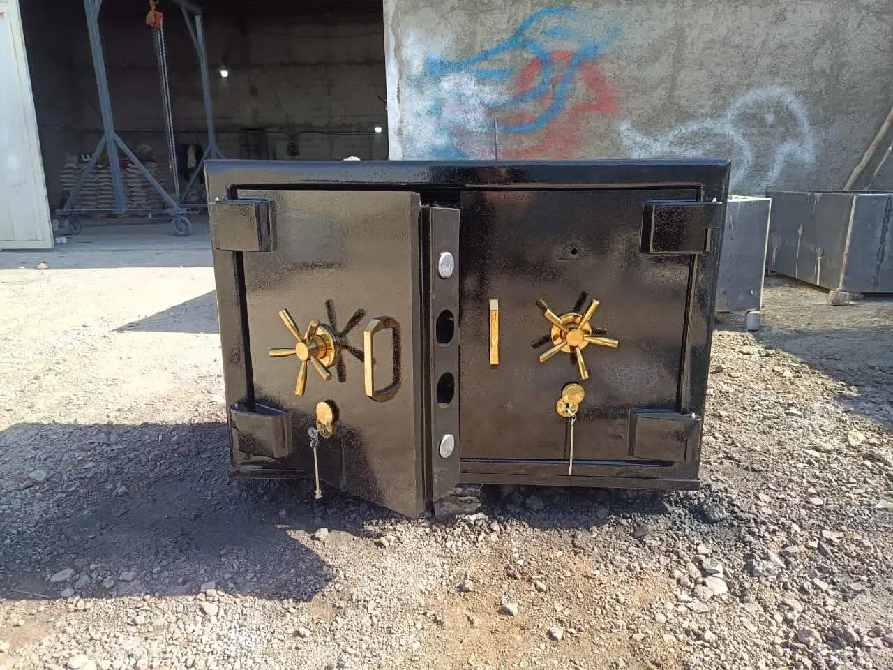 گاوصندوق زیرویترینی.رمز تایوان.ست طلایی|ابزارآلات|تهران, بازار|دیوار