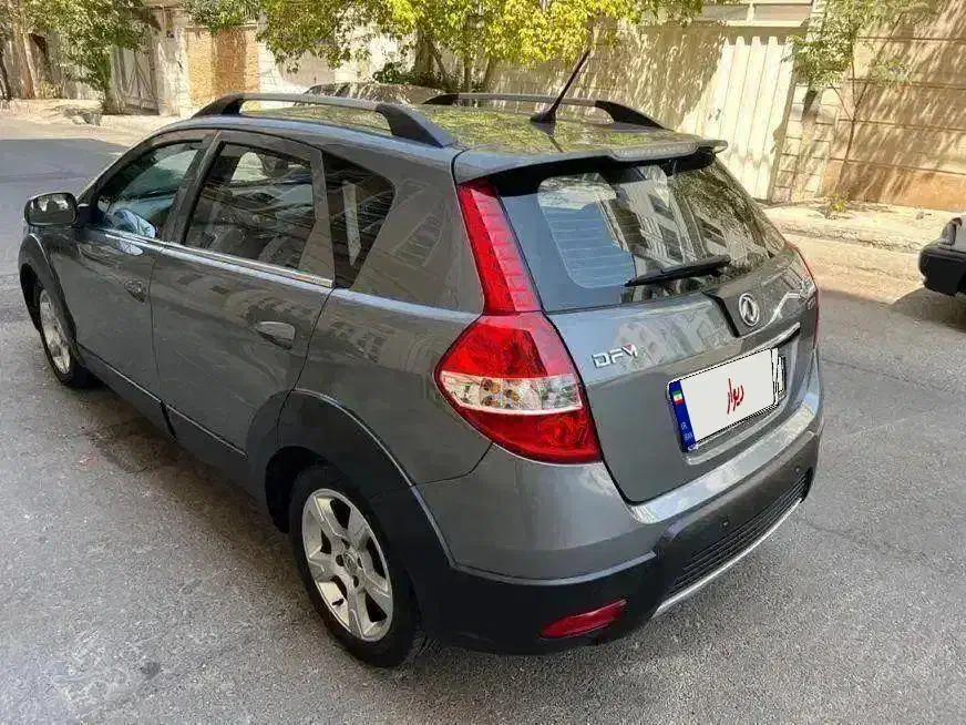 دانگ فنگ H30 کراس اتوماتیک، مدل ۱۳۹۵|خودرو سواری و وانت|تهران, باغ فیض|دیوار