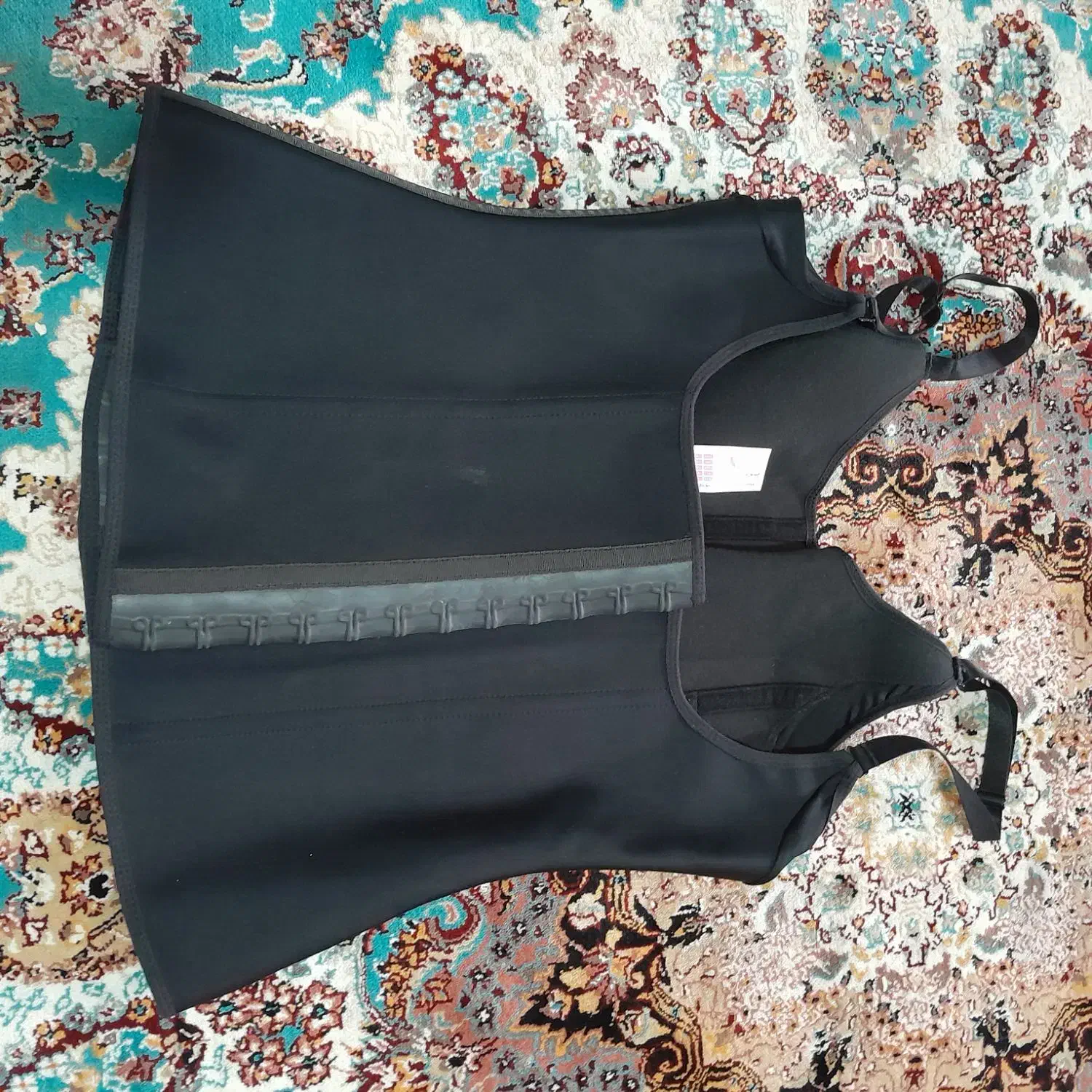 گن ساعت شنی|لباس|اشتهارد, |دیوار