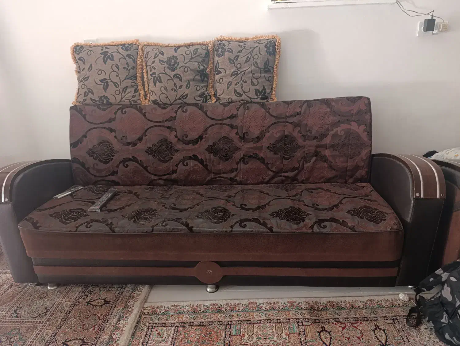 مبل ۶ نفره تخت خواب شو (مبل تاشو)|مبلمان خانگی و میز عسلی|گرگان, |دیوار