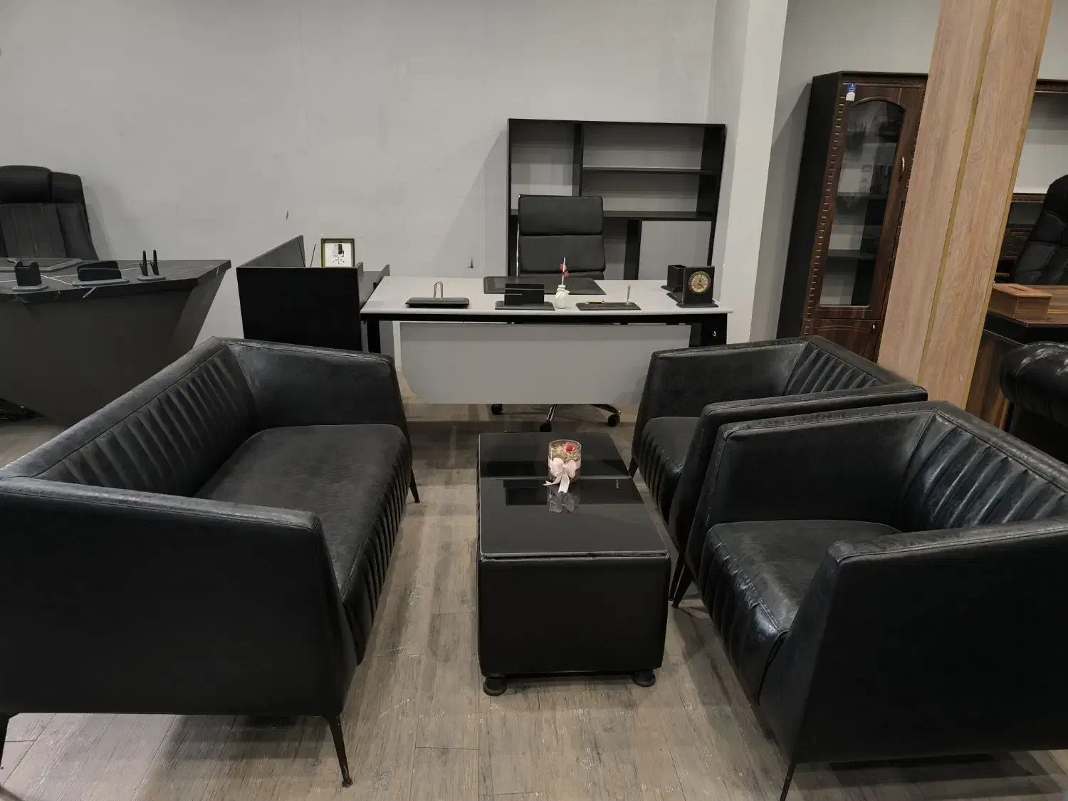 میز و صندلی و مبل اداری|دفتر کار|مشهد, سناباد|دیوار