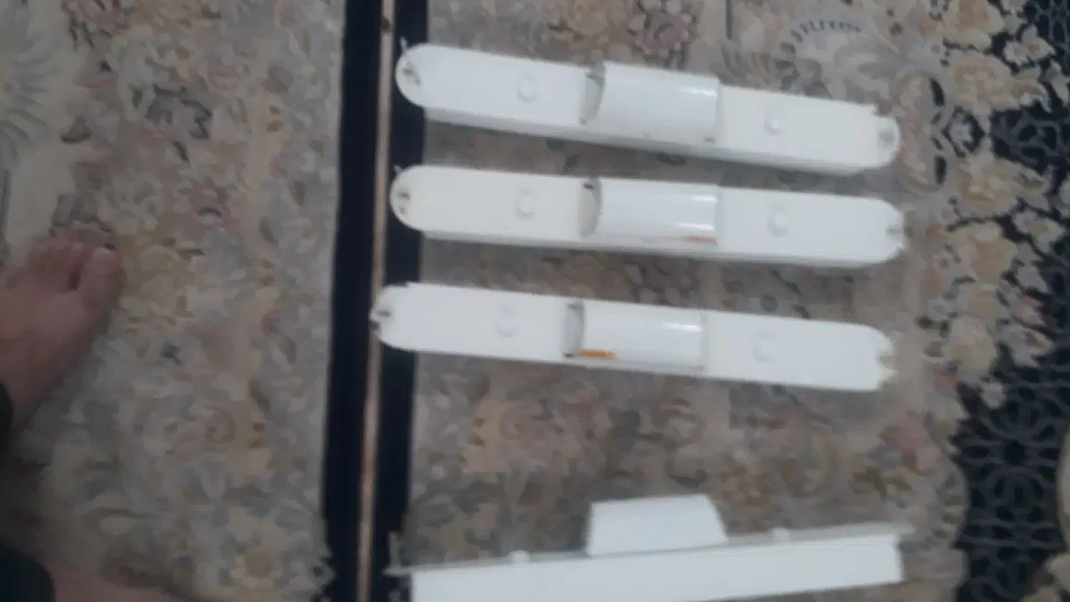 تعداد۴عددمهتابی با۳عددلامپ مهتابی|لامپ و چراغ|کاشمر, |دیوار