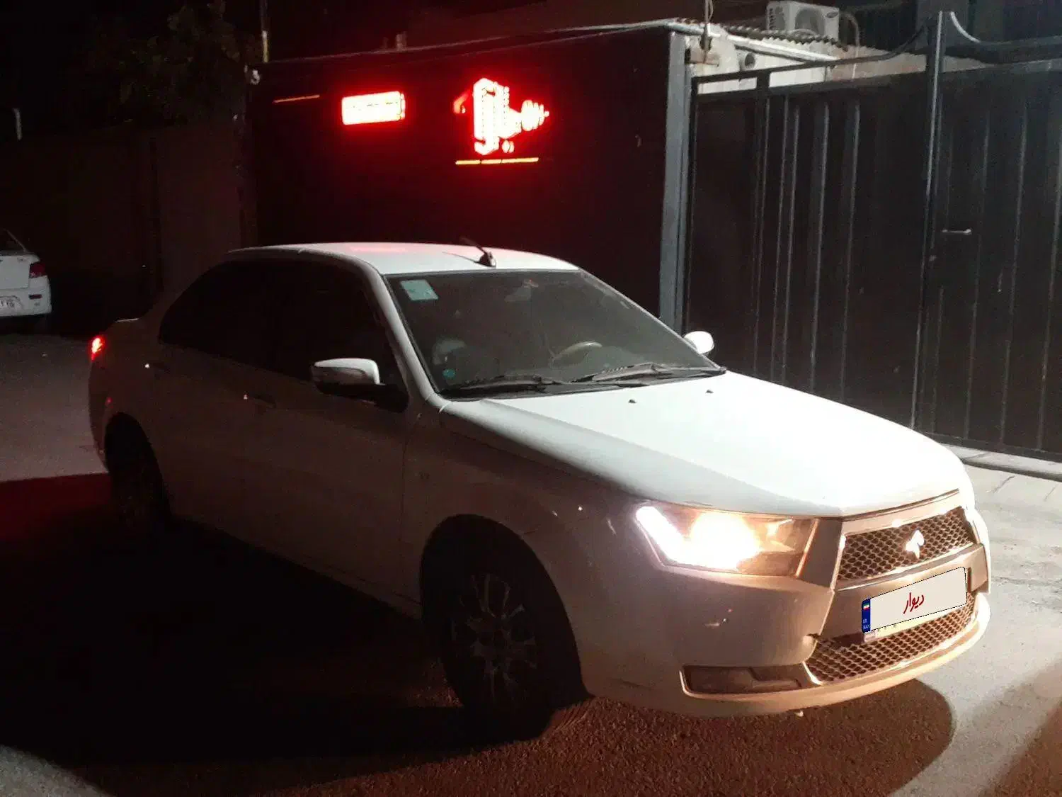 فروش فوری|خودرو سواری و وانت|کرمان, |دیوار