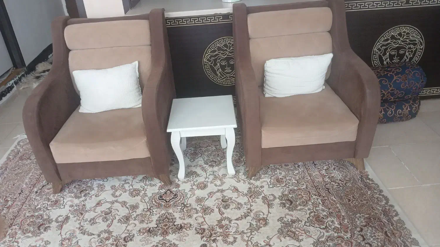 نیم ست 4 نفره|مبلمان خانگی و میز عسلی|شاهینشهر, عطار|دیوار