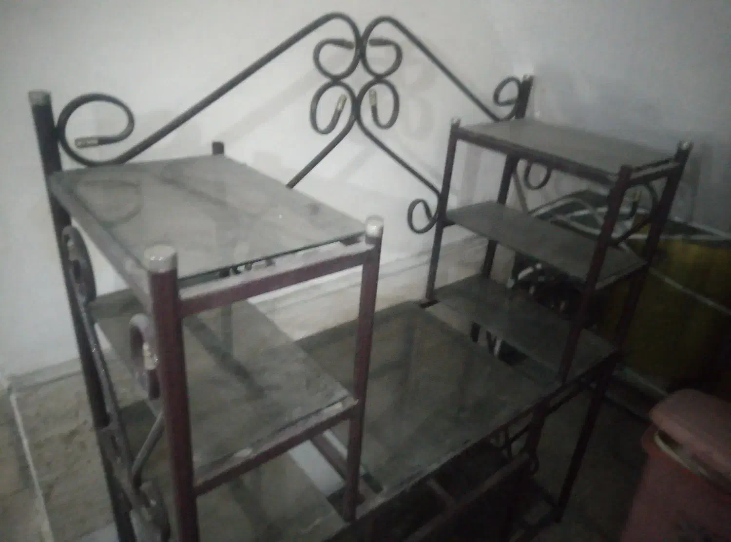 جای گلدان|گل و گیاه طبیعی|سمنان, |دیوار