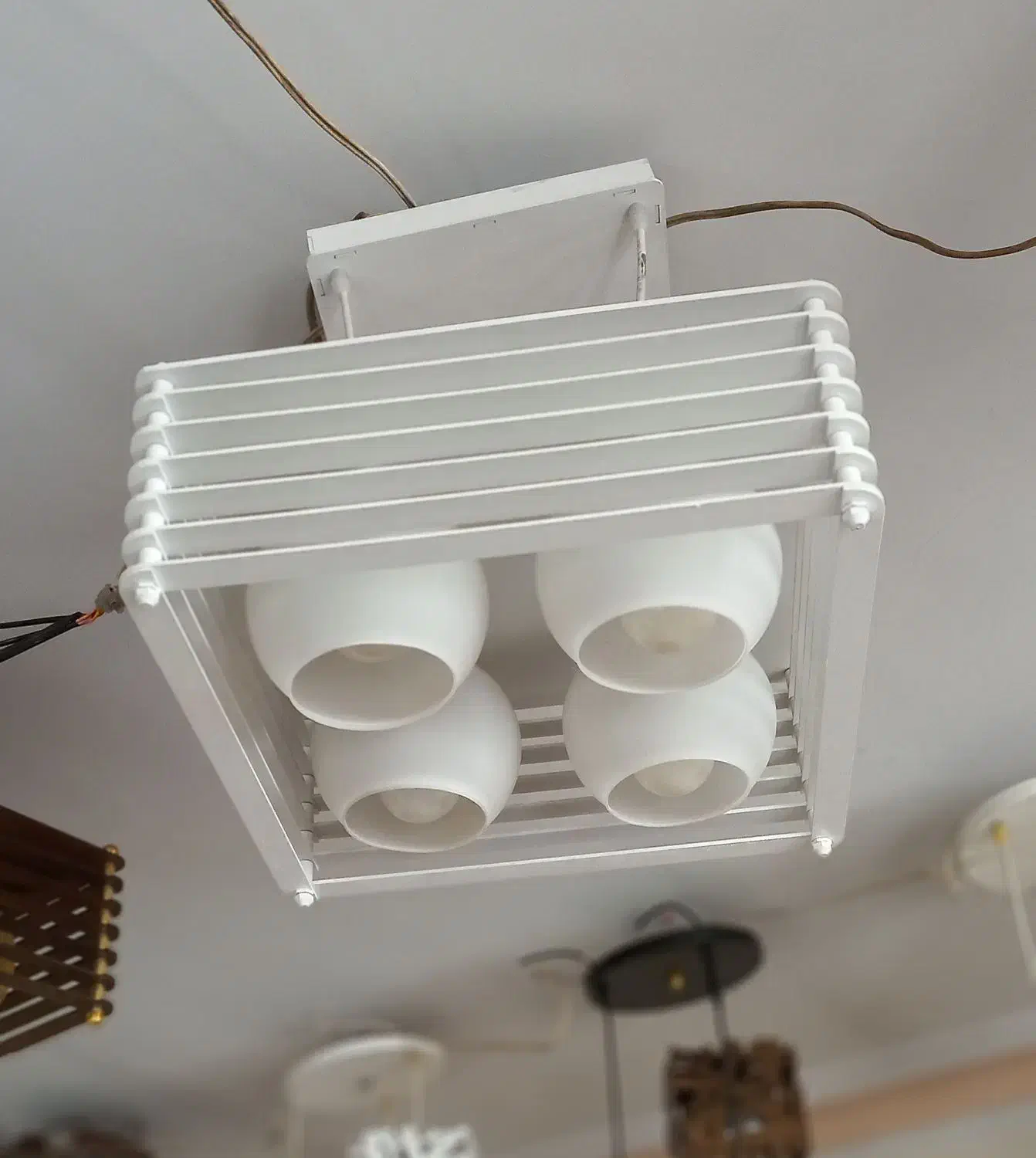 لوستر سه شله|لوستر و چراغ آویز|کرج, عظیمیه|دیوار