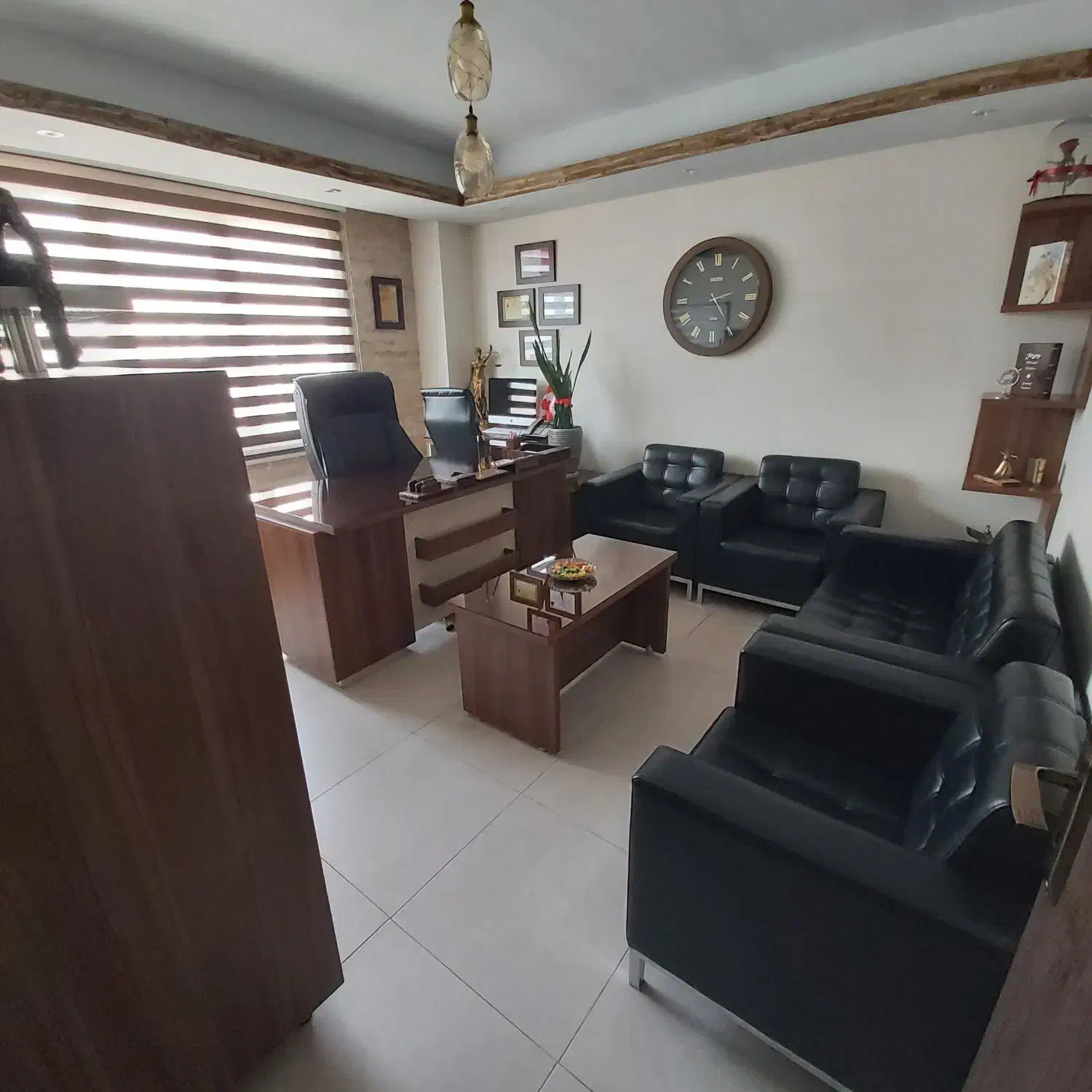 اتاق اداری / دفتر کار اشتراکی|اجارهٔ کوتاهمدت دفتر کار و فضای آموزشی|کرج, عظیمیه|دیوار