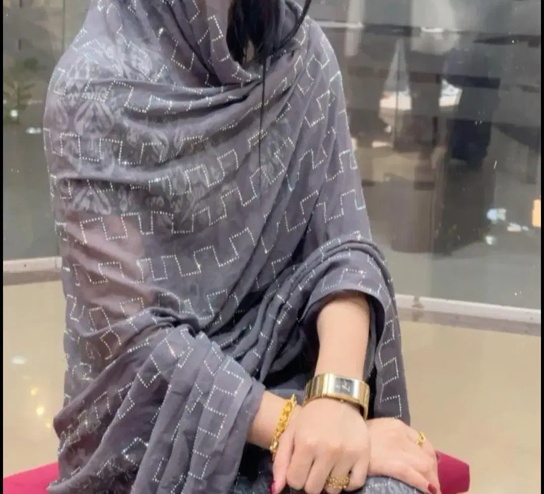 نگین زنی|لوازم خیاطی و بافتنی|قشم, |دیوار