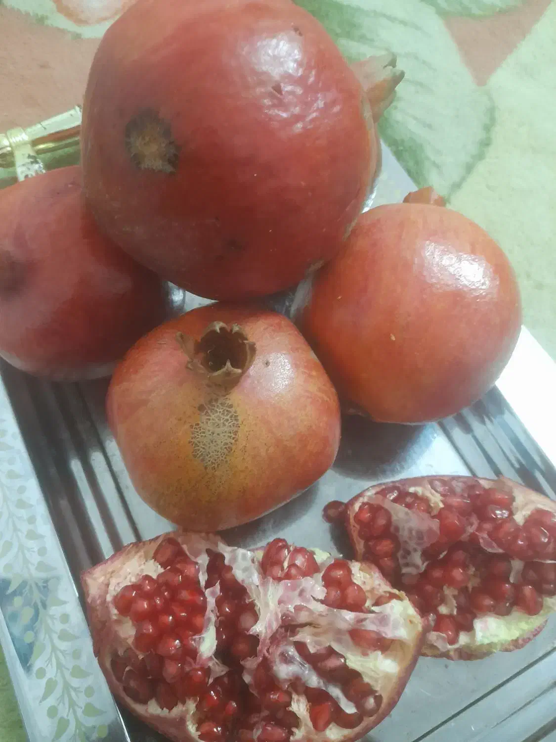 انارشیرین بزرگ اب دار|خوردنی و آشامیدنی|مزرعه کتول, |دیوار